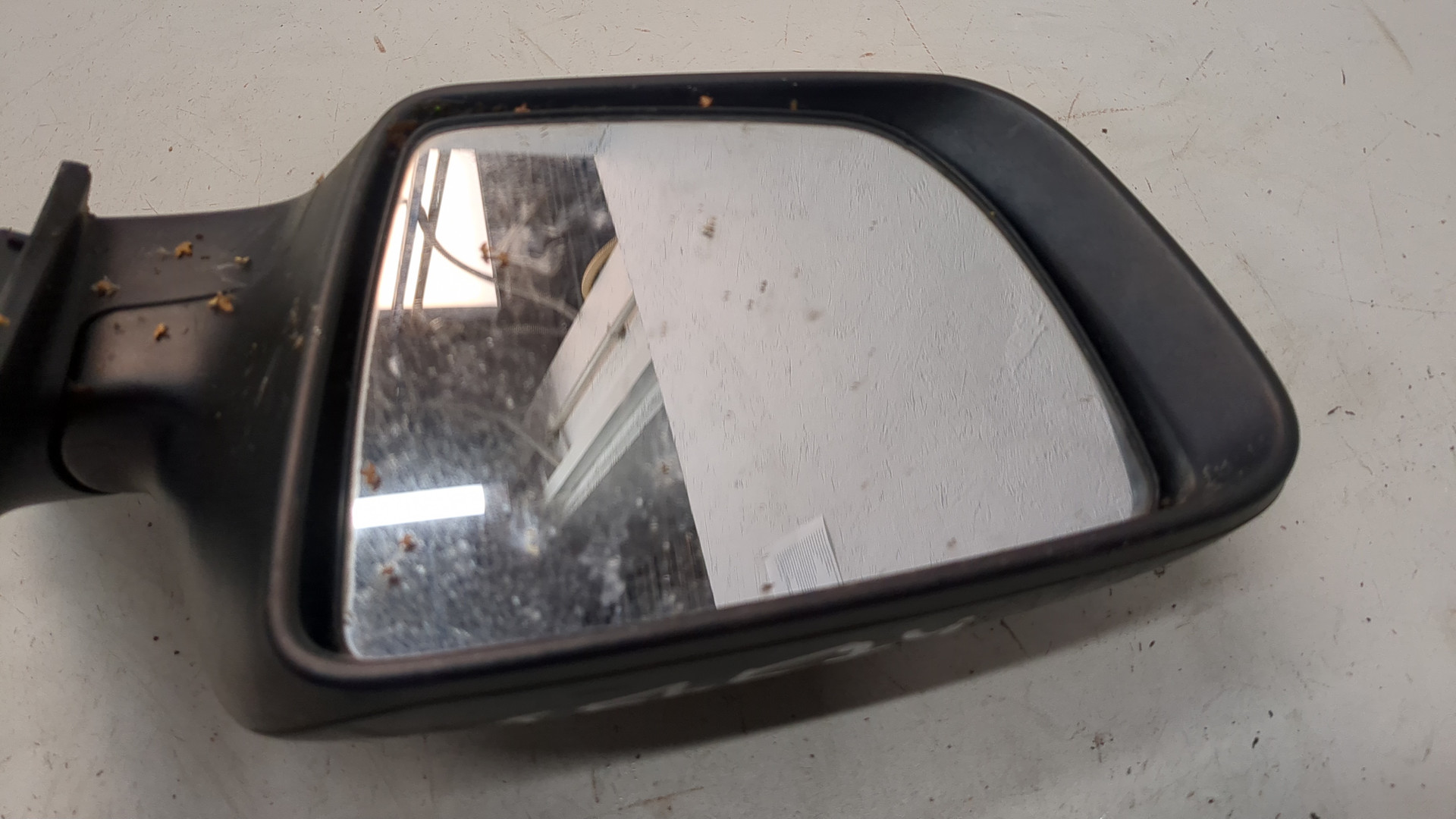 Зеркало правое электрическое