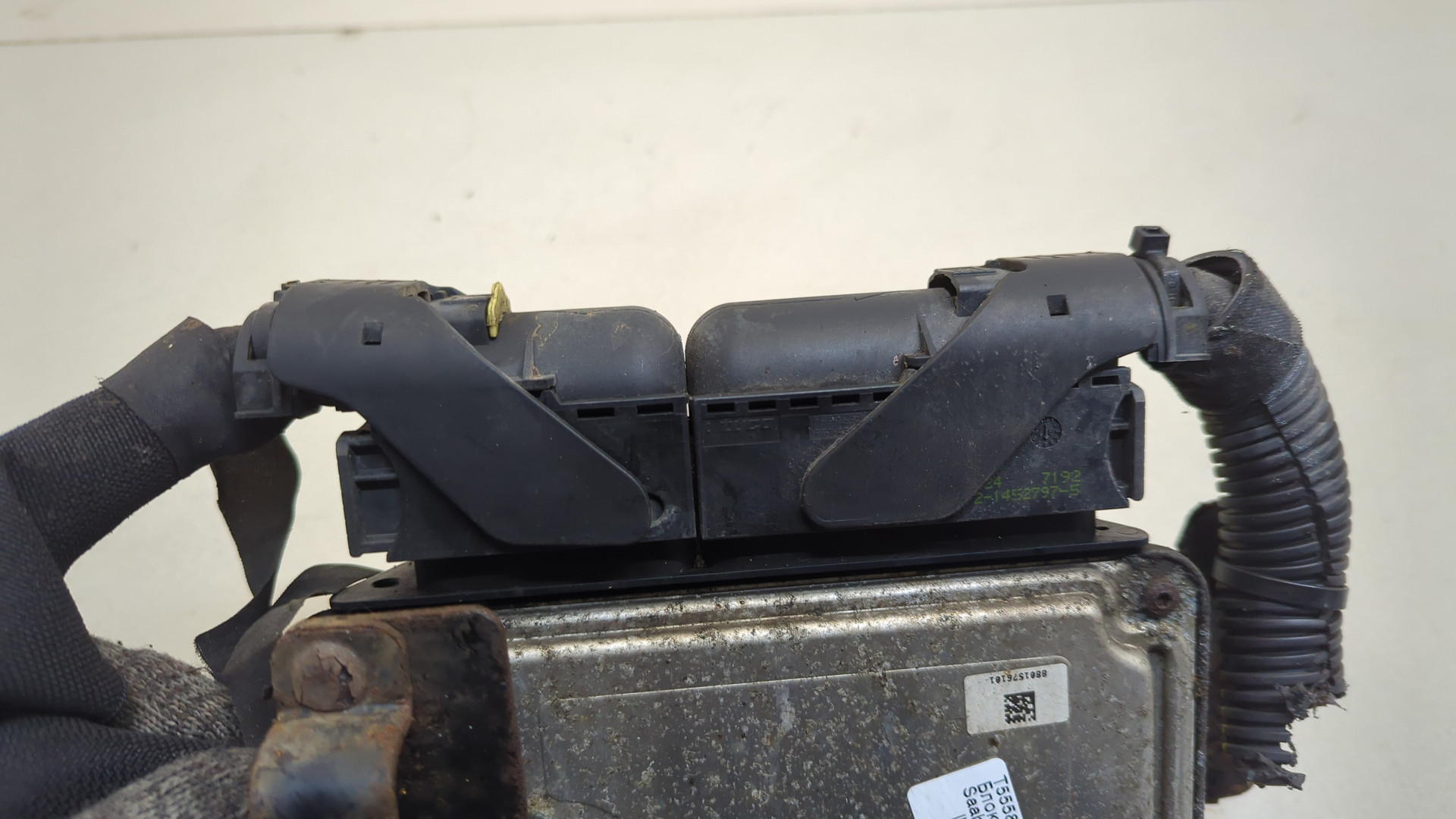 Блок управления двигателем