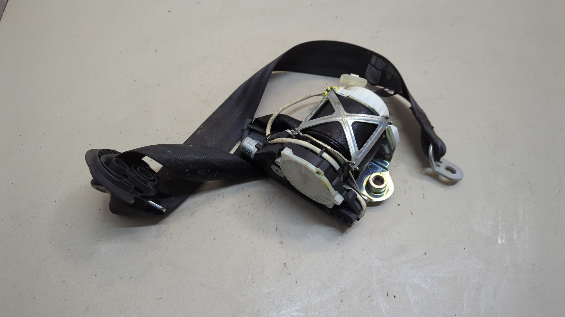 Ремень безопасности