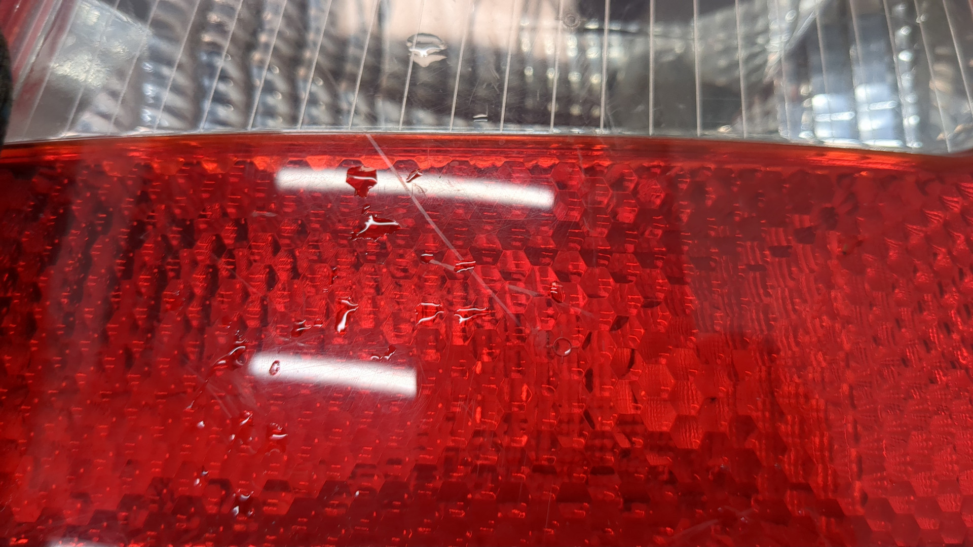 Фонарь задний правый