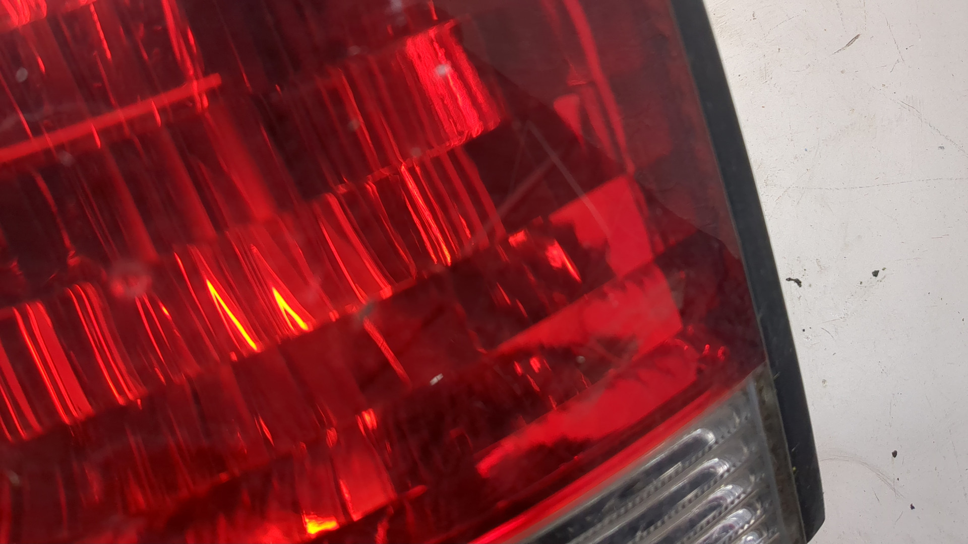 Фонарь задний левый