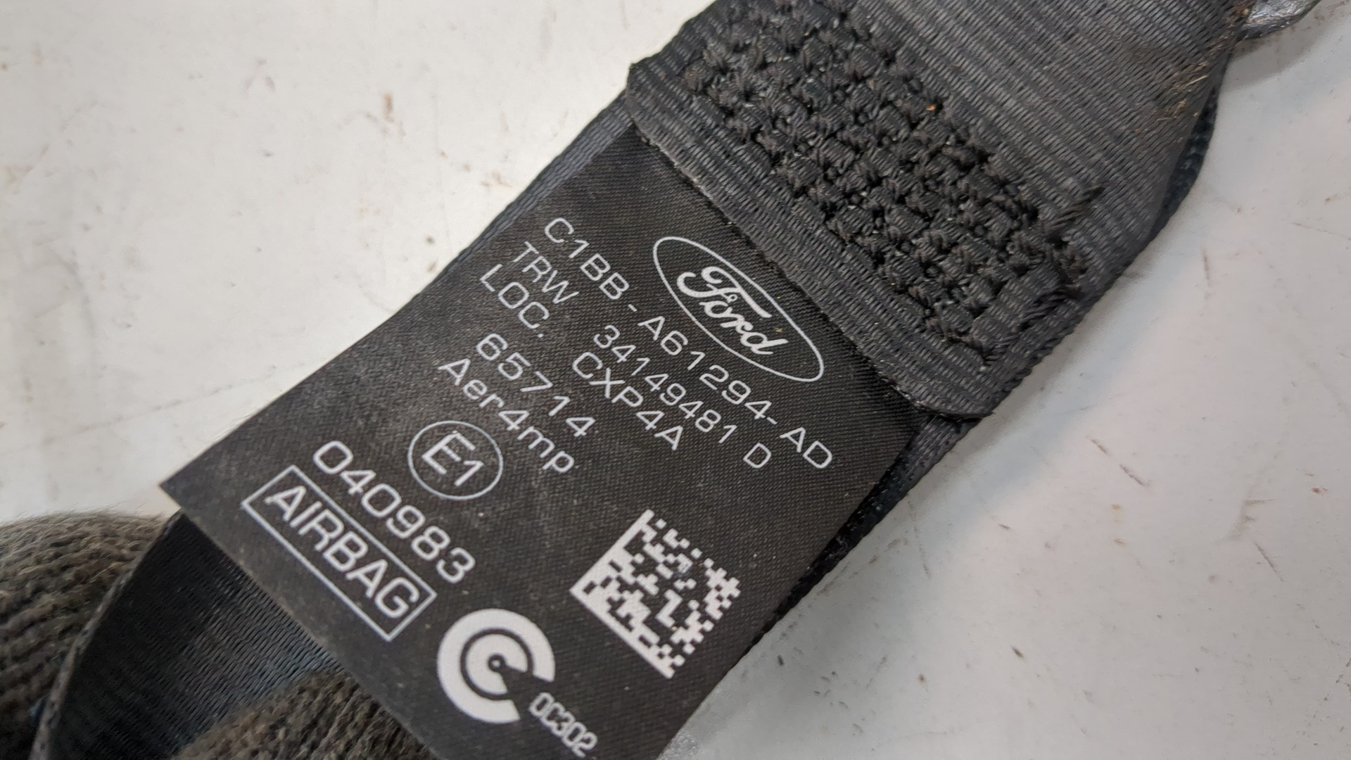 Ремень безопасности