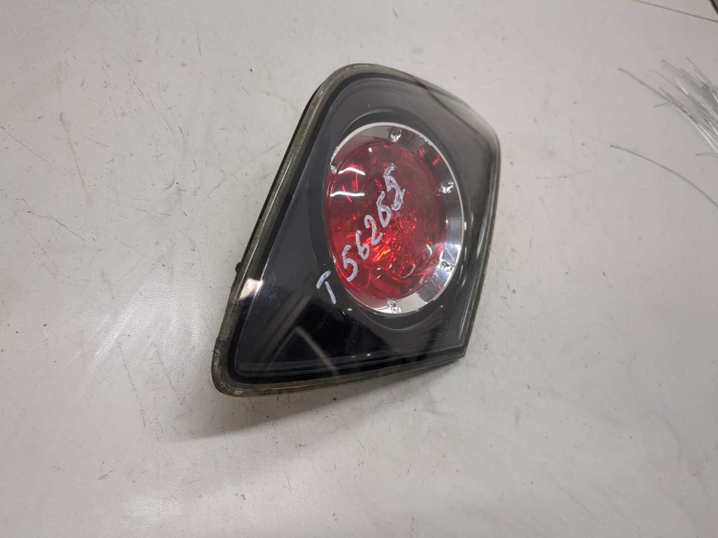 Фонарь задний внутренний правый