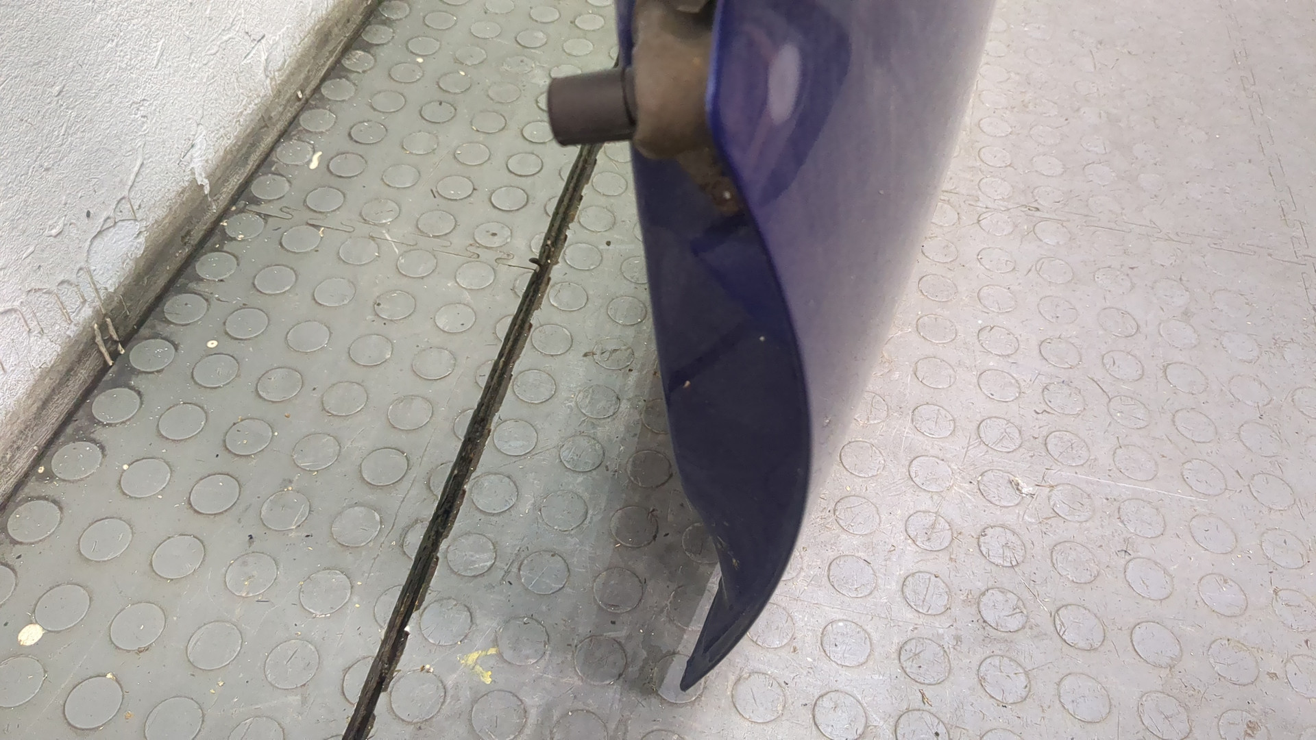 Дверь багажника