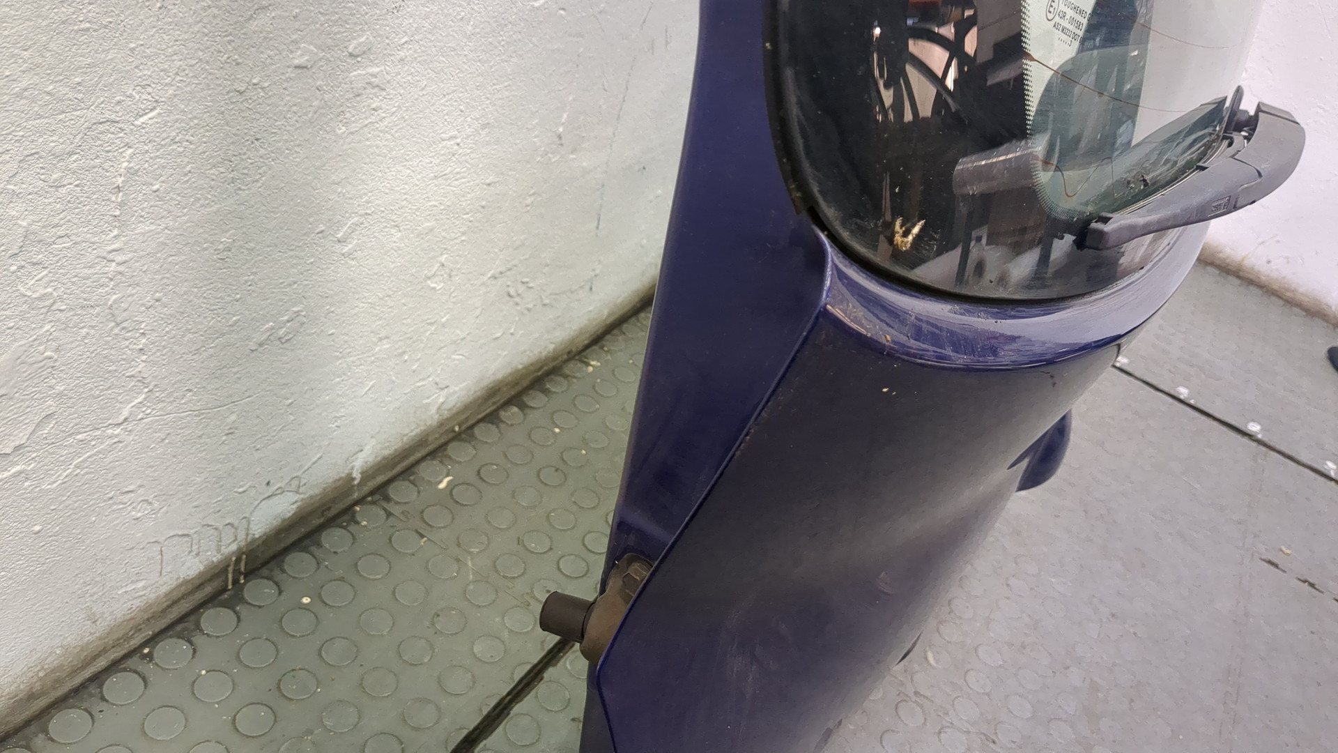 Дверь багажника