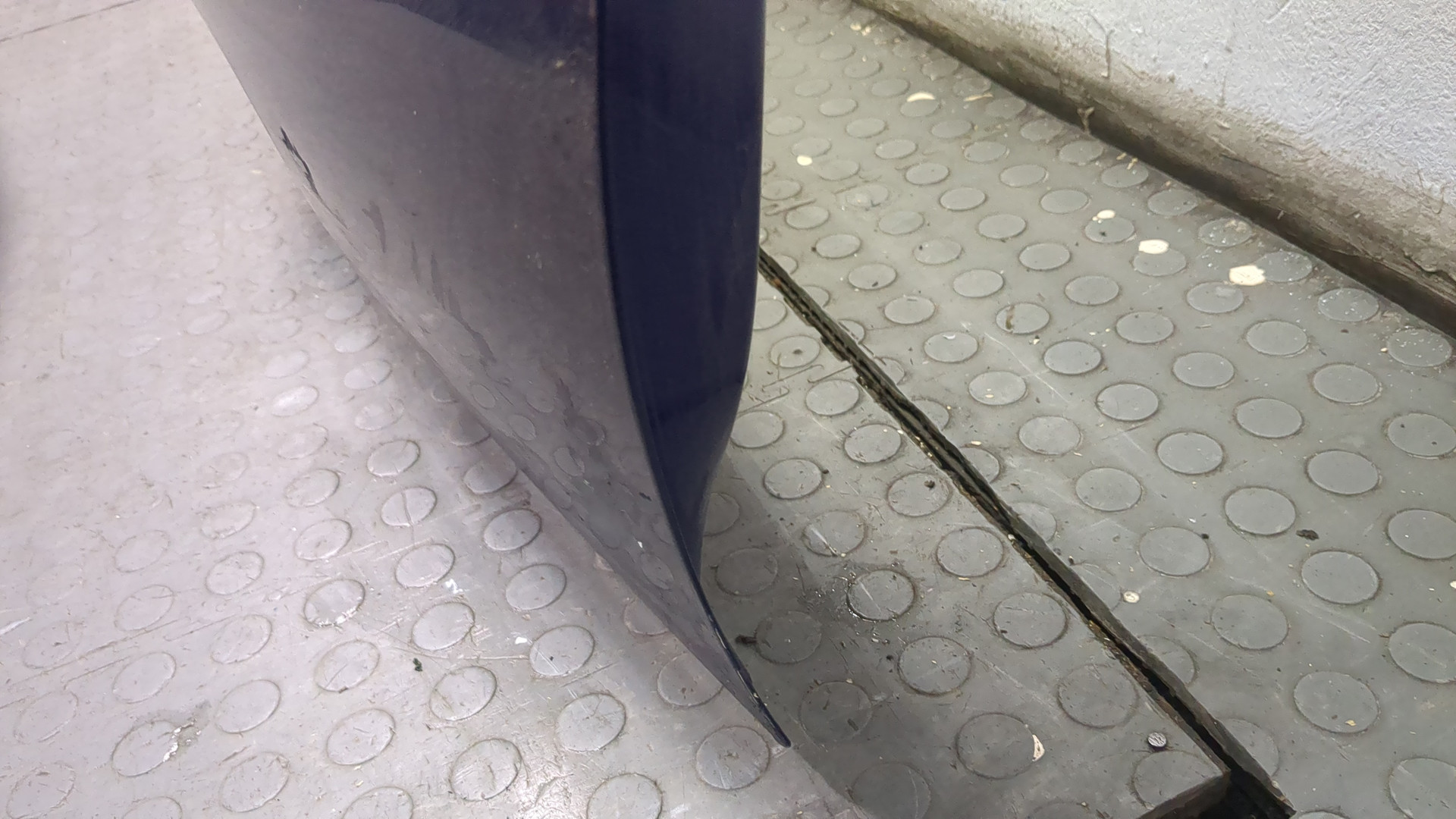 Дверь багажника