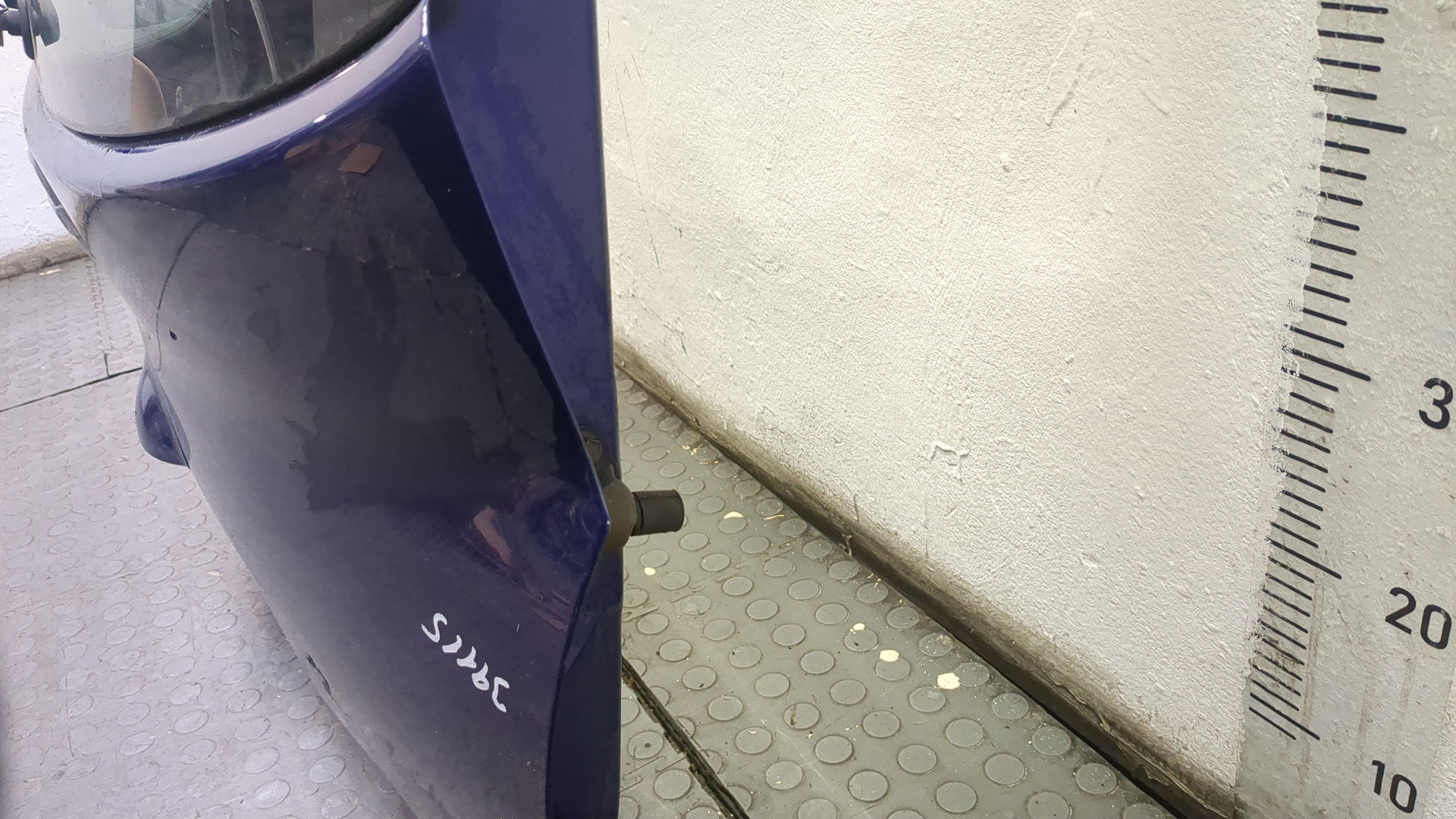 Дверь багажника