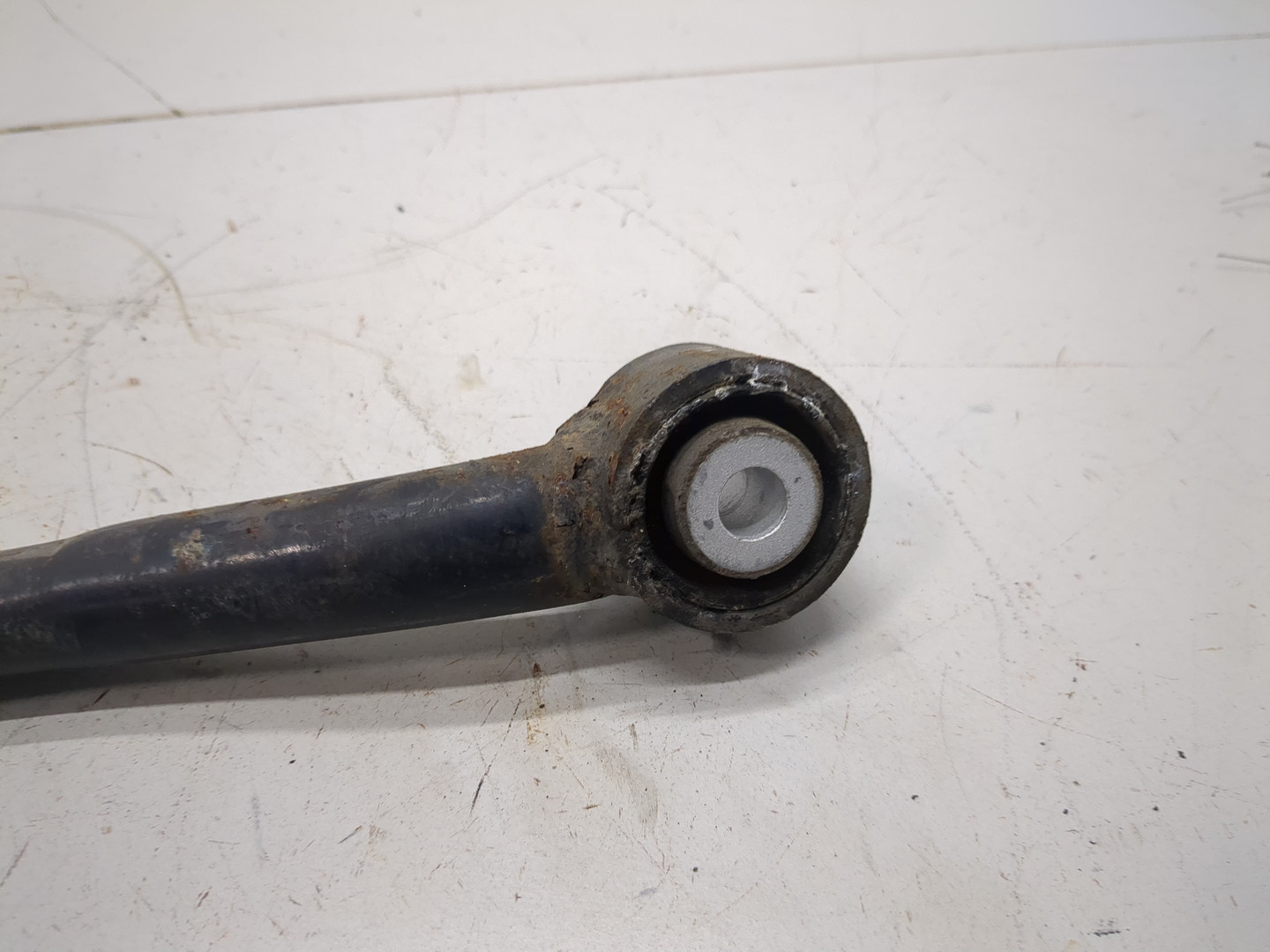 Рычаг задний