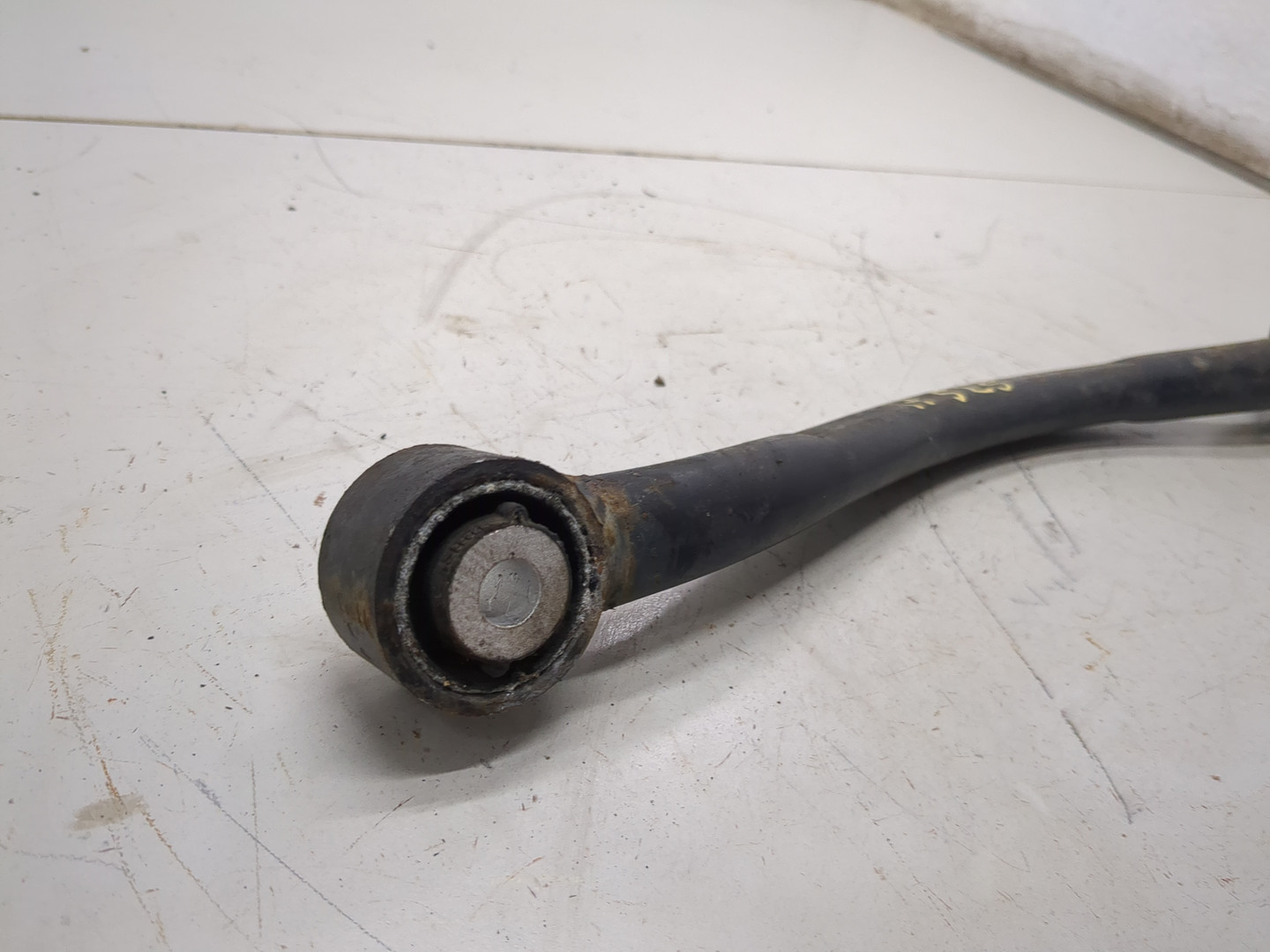 Рычаг задний