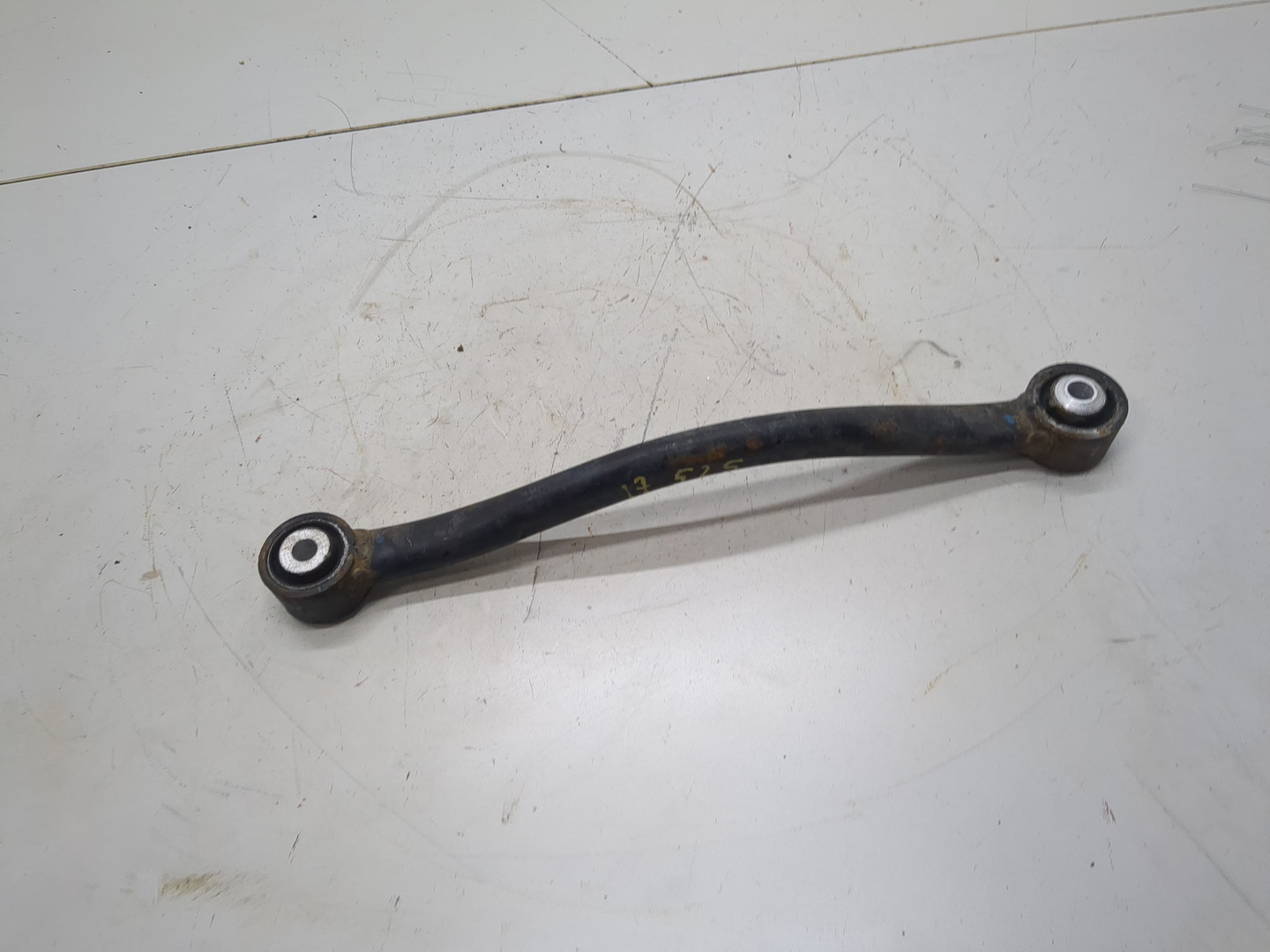 Рычаг задний