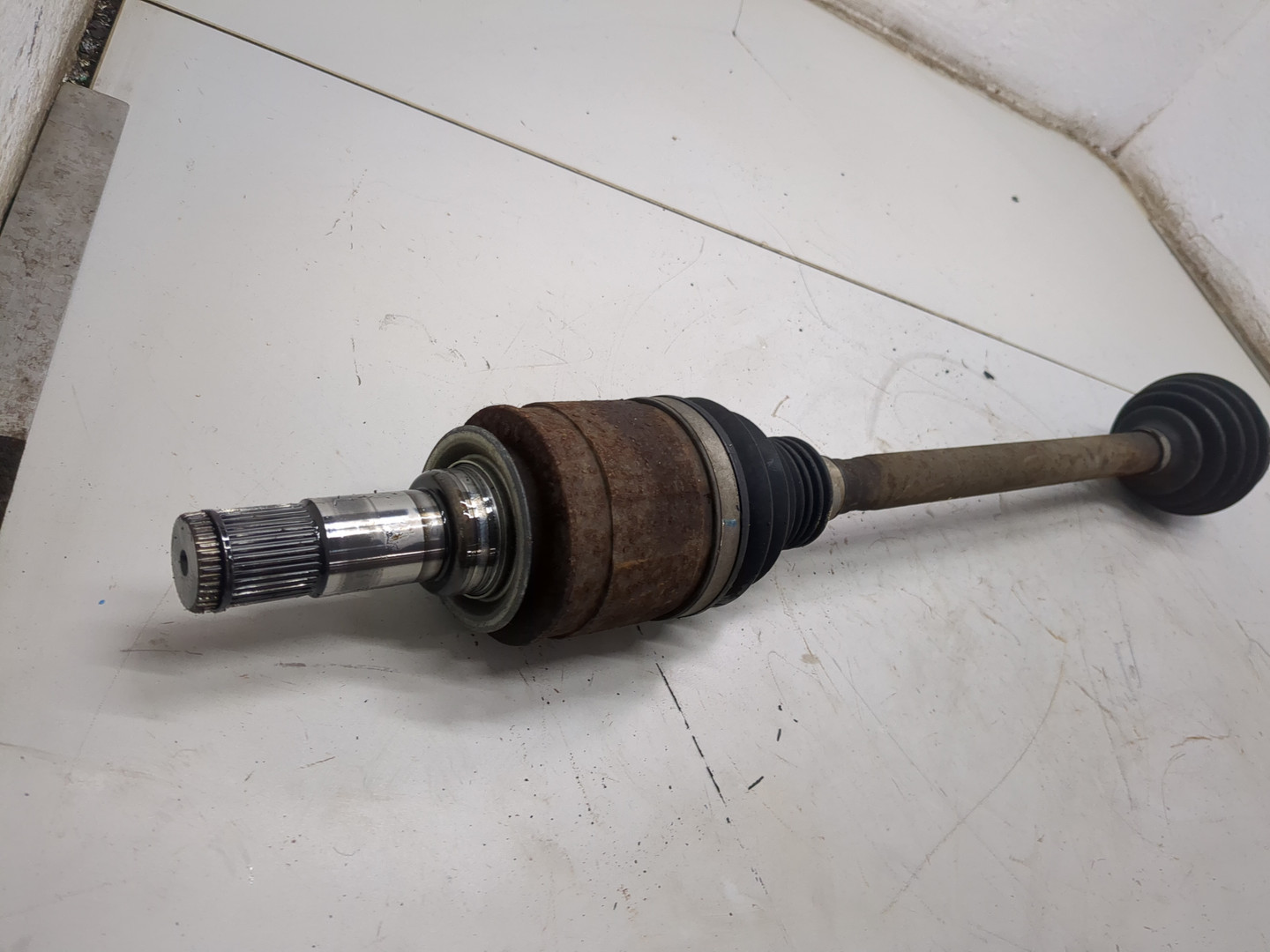 Полуось задняя