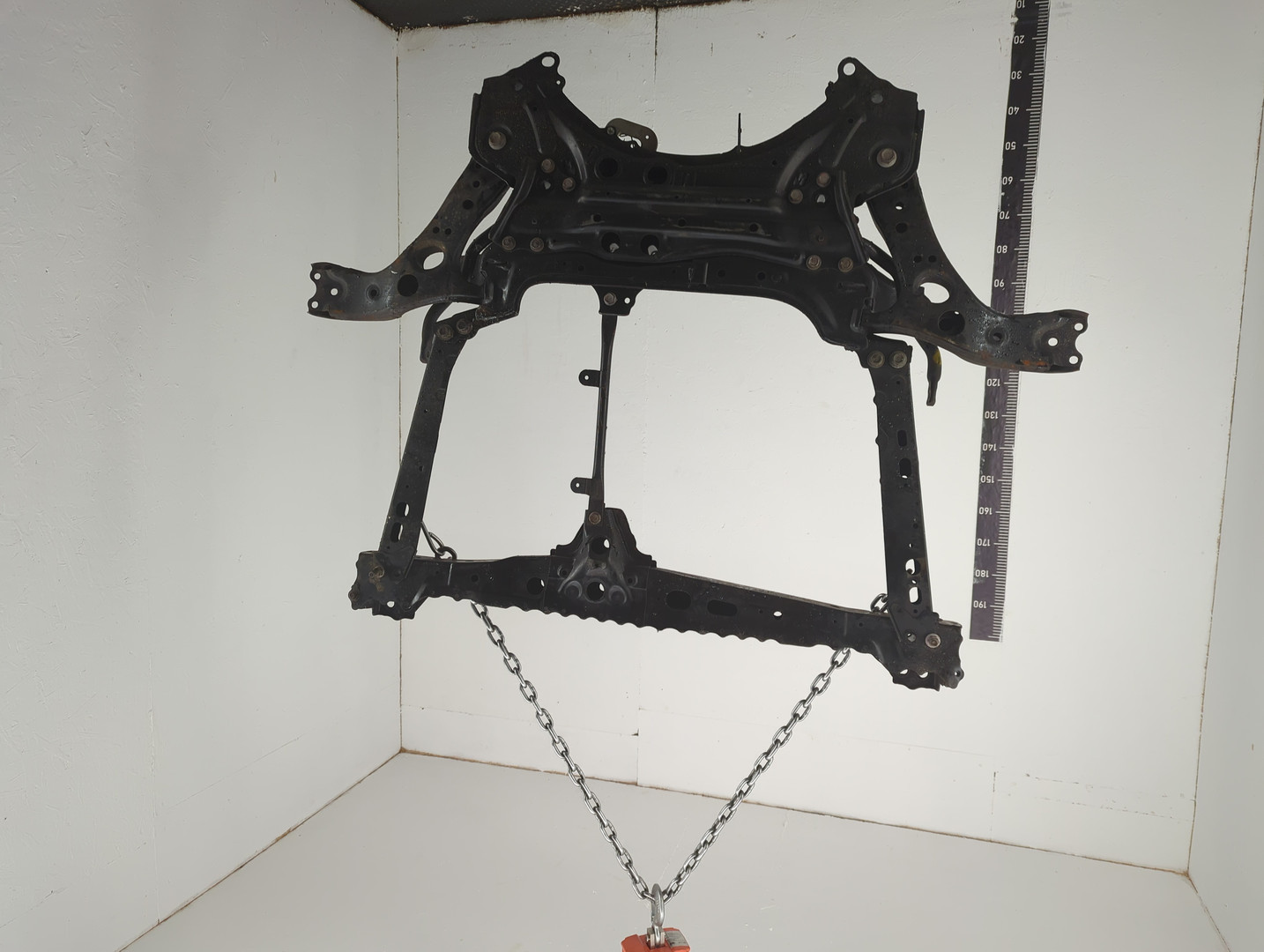 Балка подмоторная