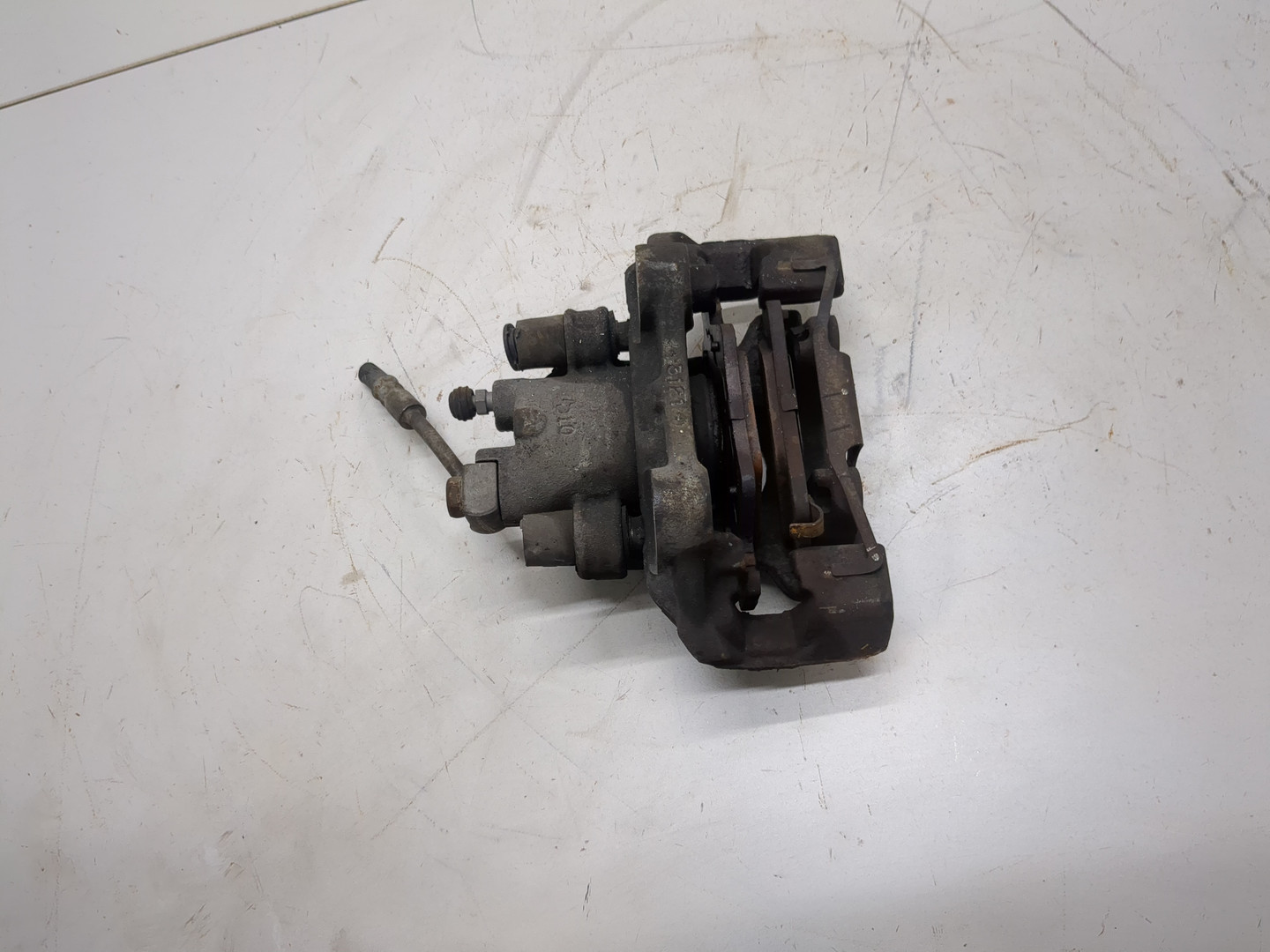 Суппорт задний правый