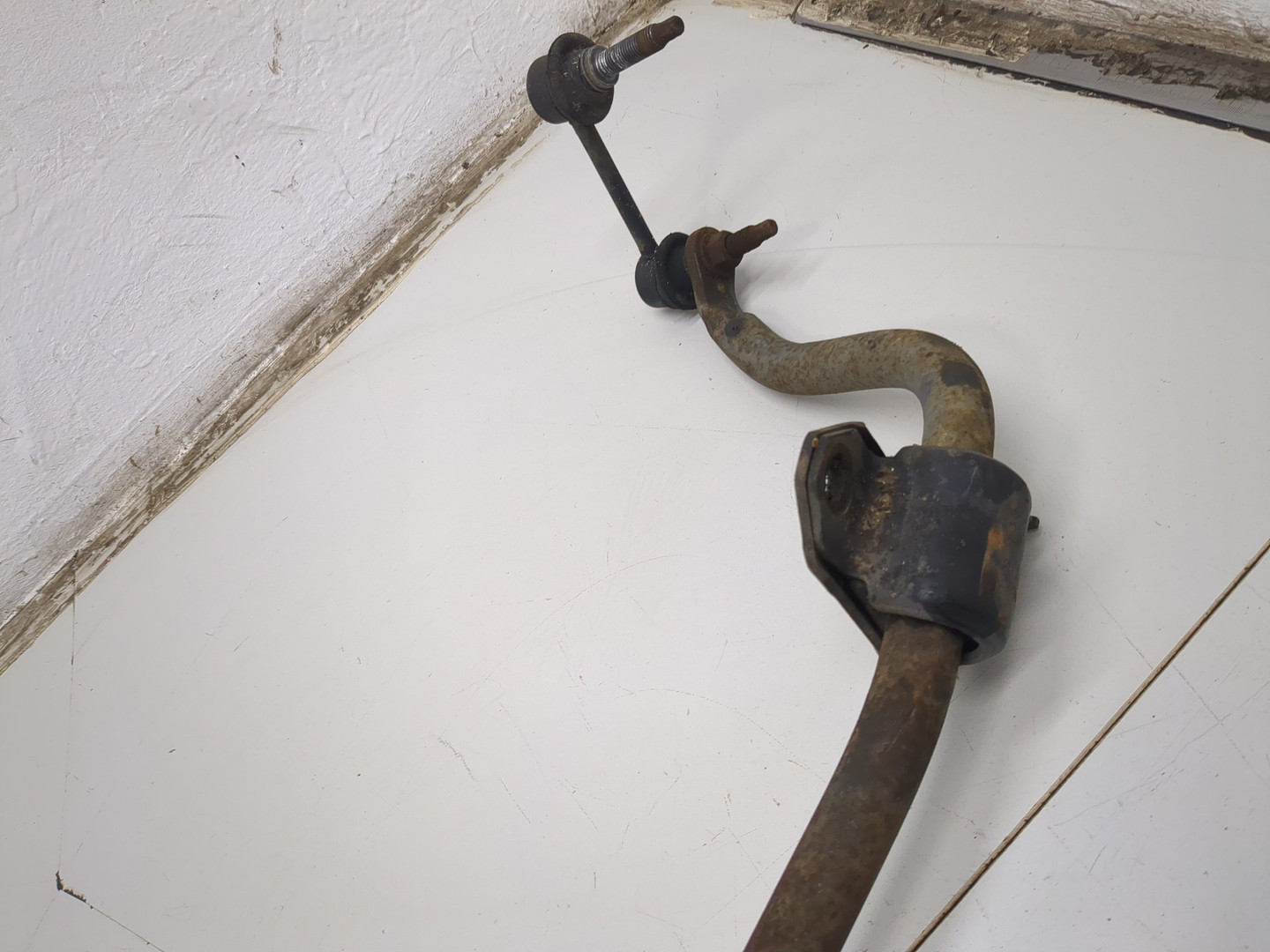 Стабилизатор задний