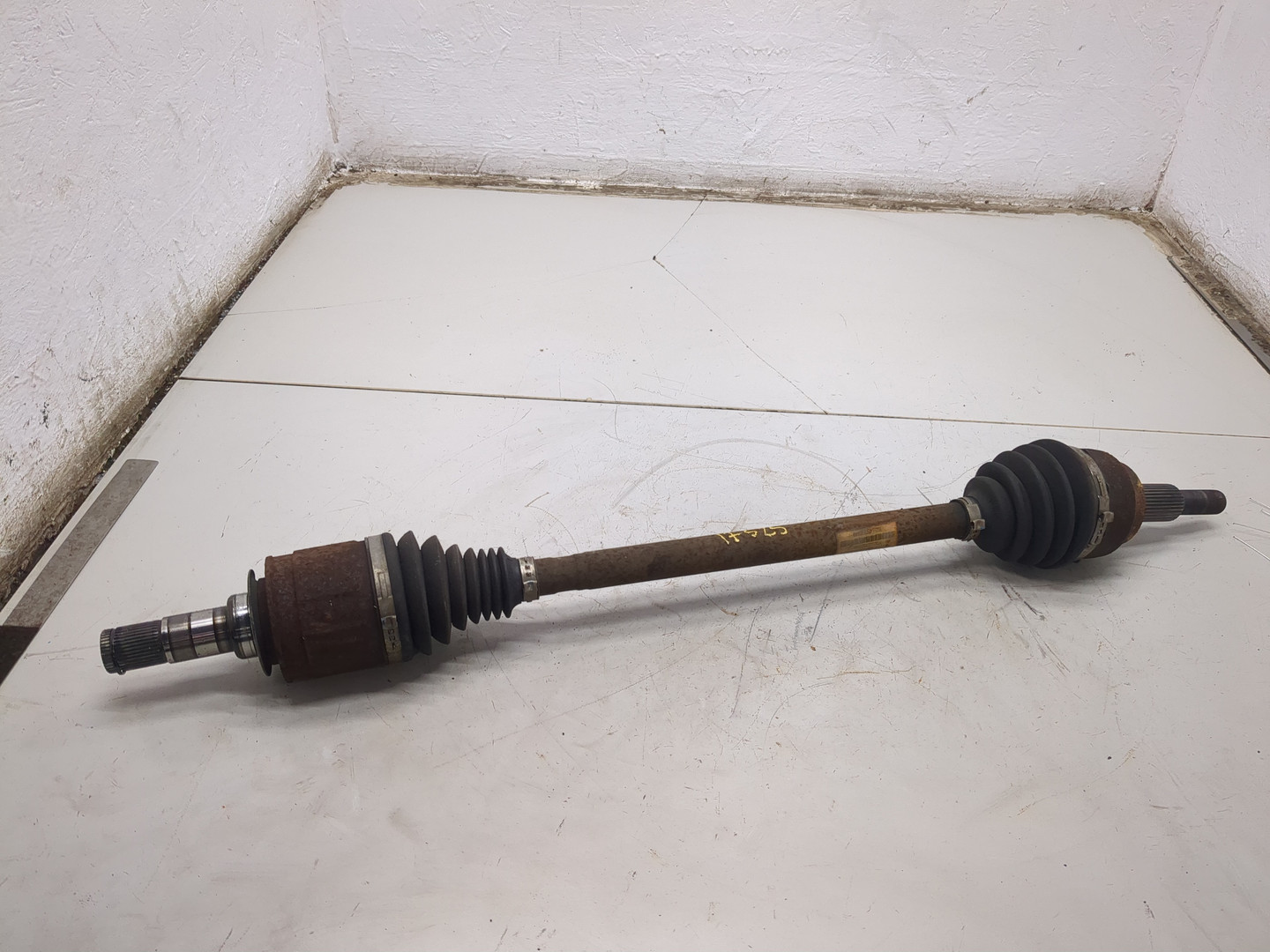 Полуось задняя