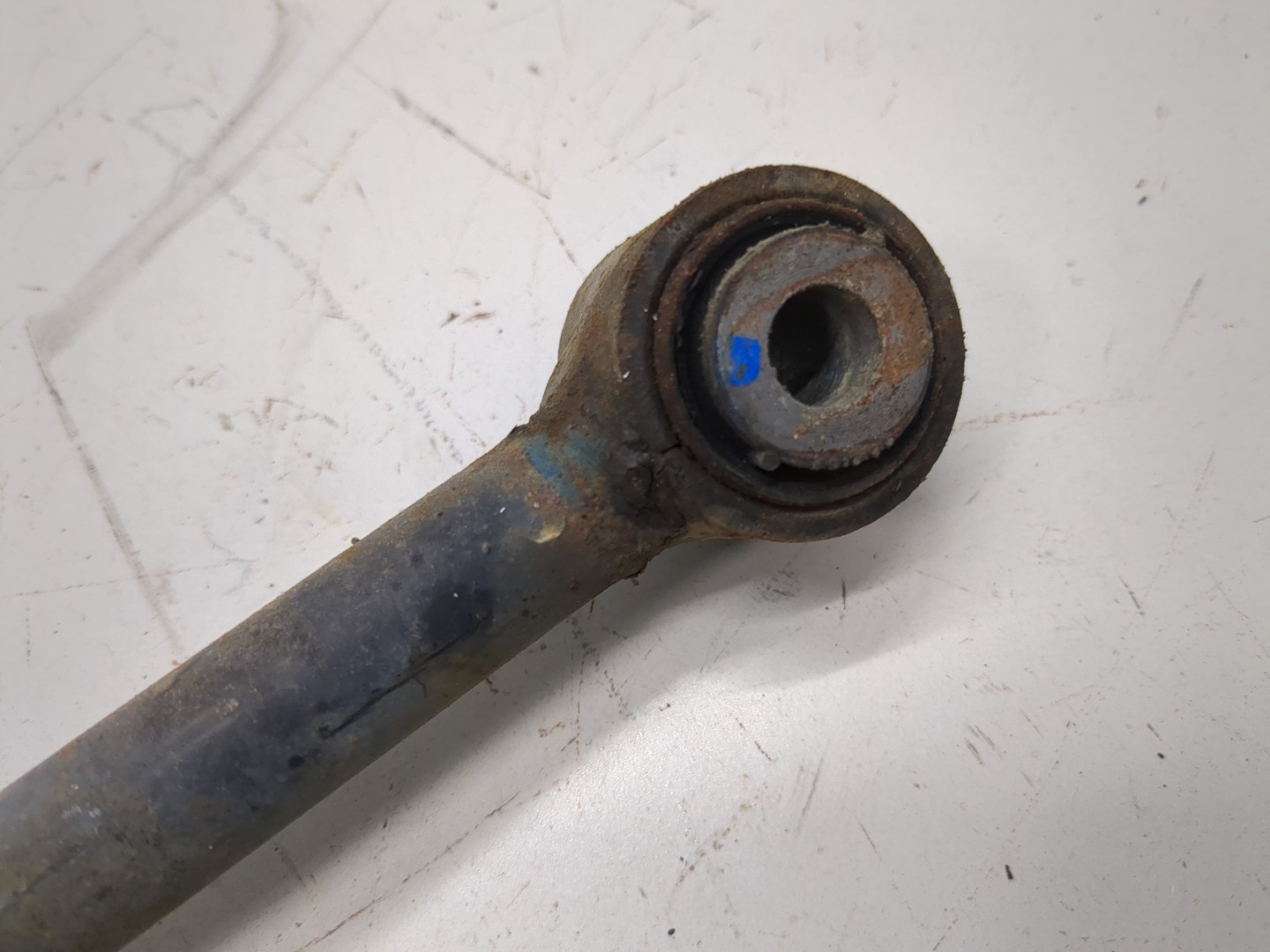 Рычаг задний