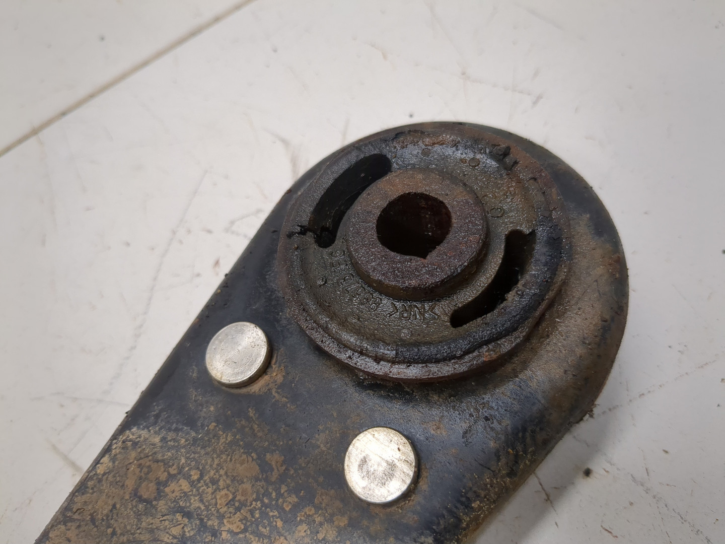 Рычаг задний