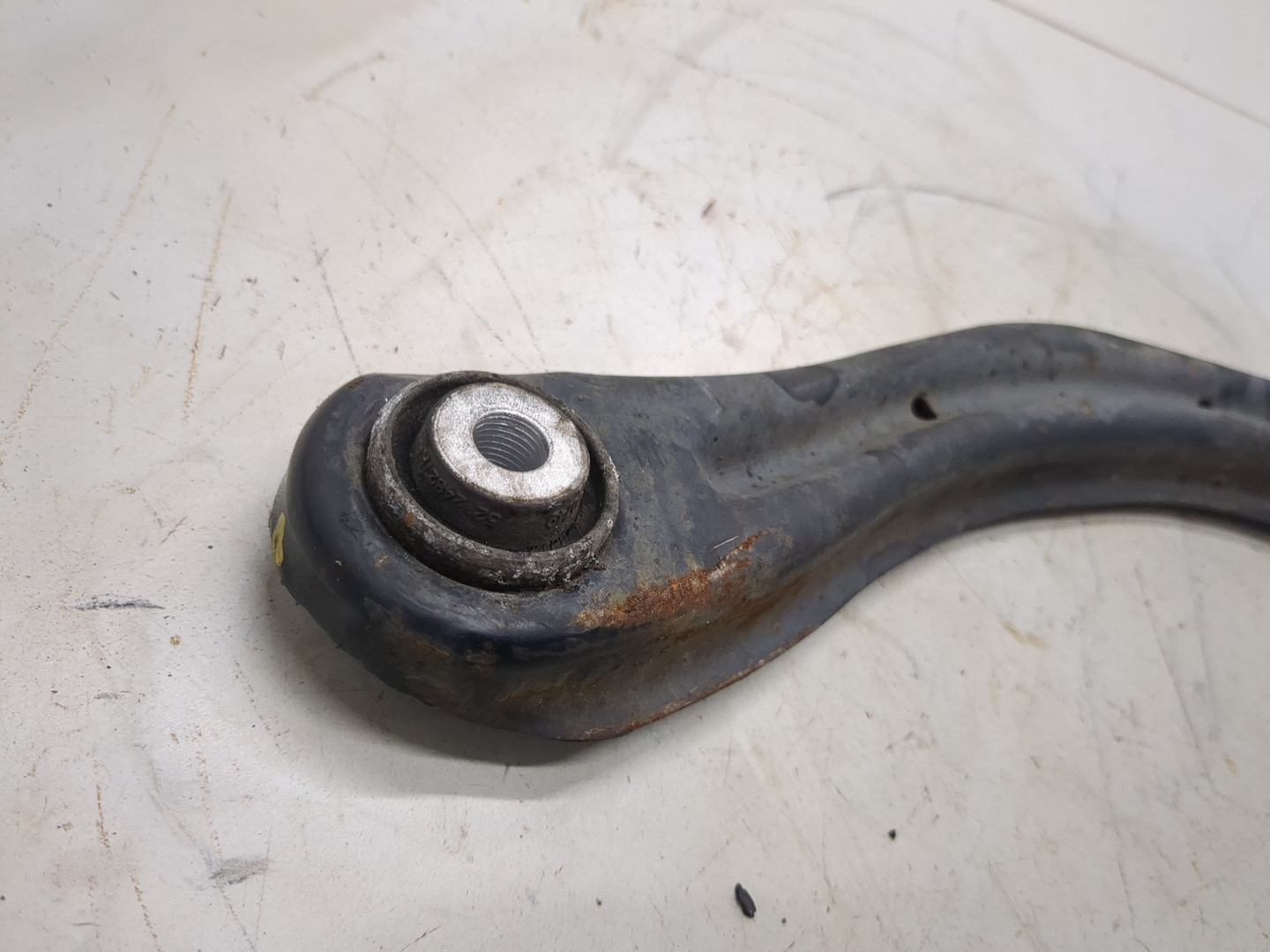 Рычаг задний