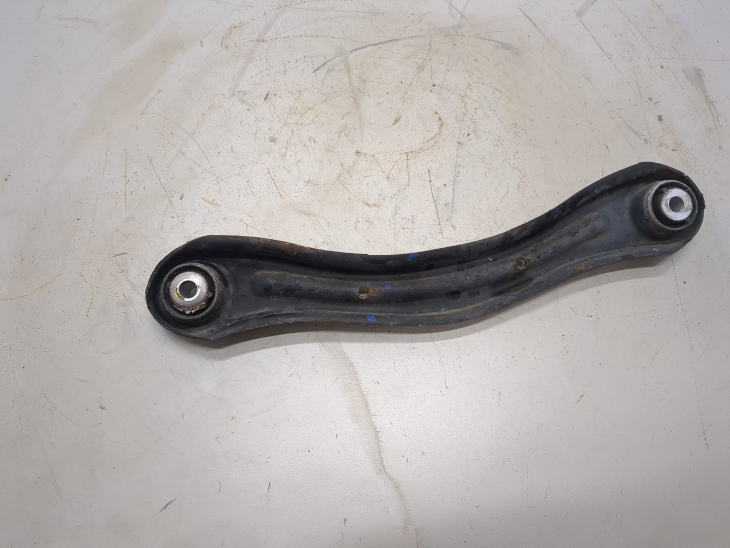 Рычаг задний