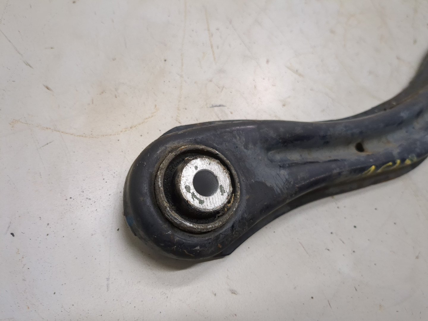 Рычаг задний