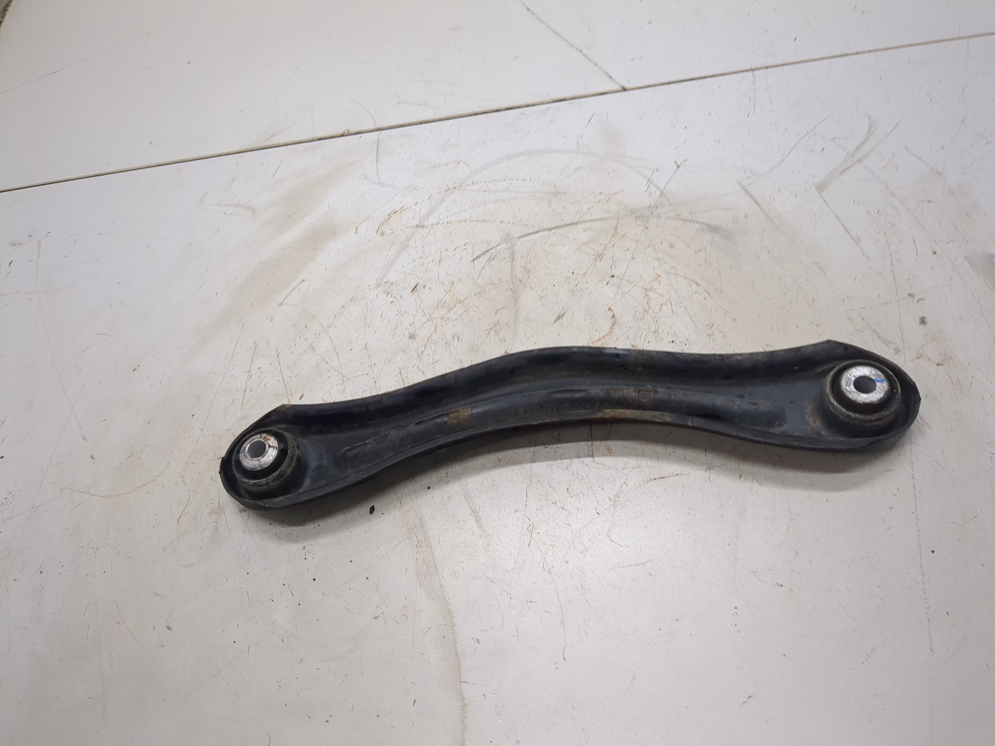 Рычаг задний