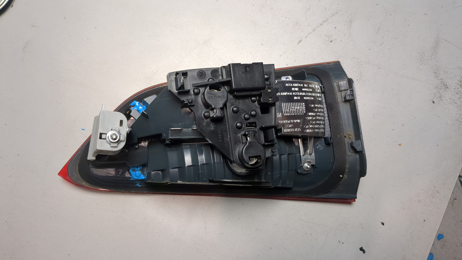 Фонарь задний внутренний правый