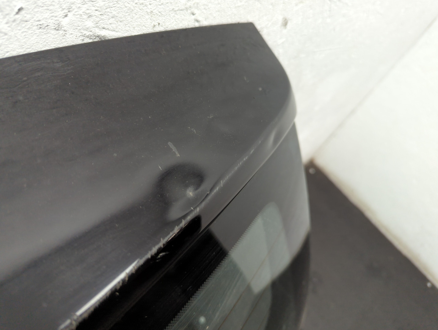 Дверь багажника