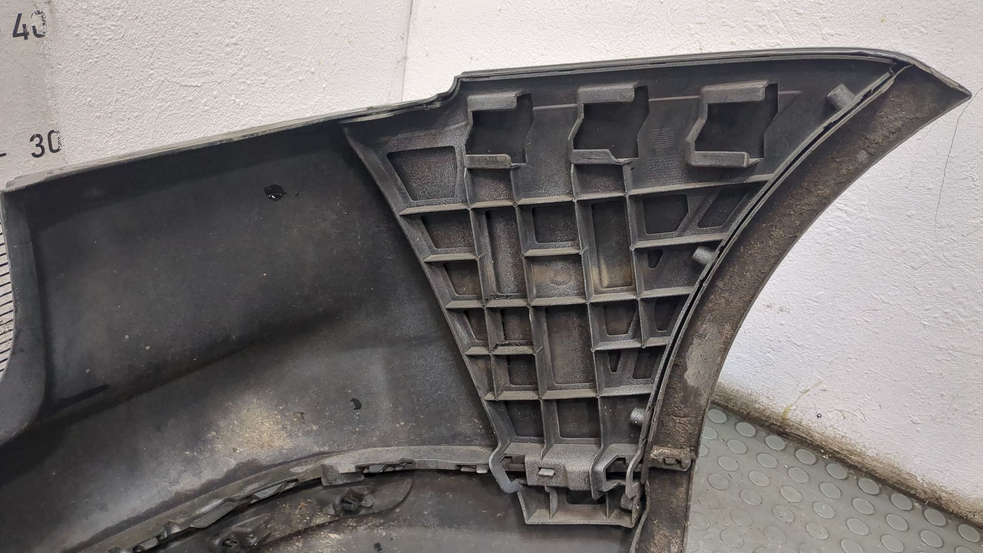 Бампер задний