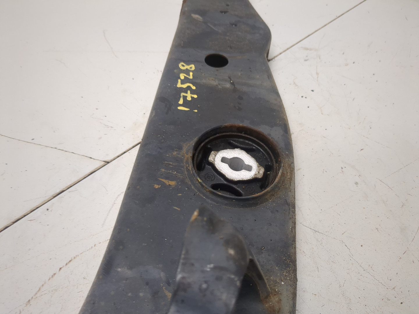 Балка задняя