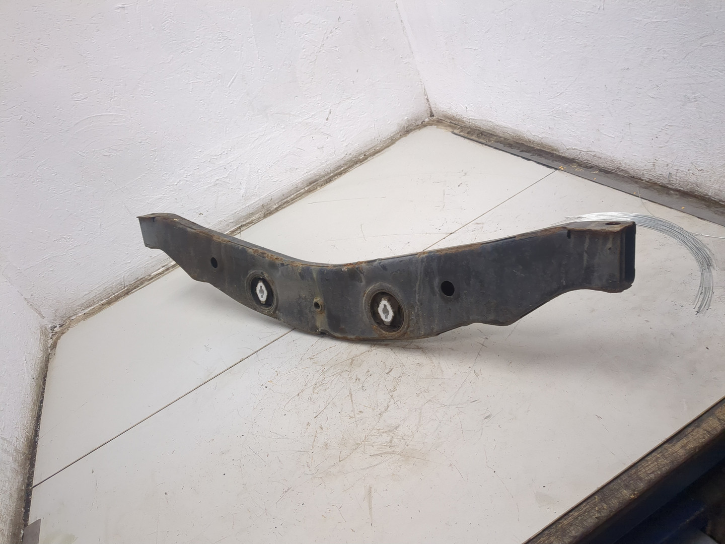 Балка задняя