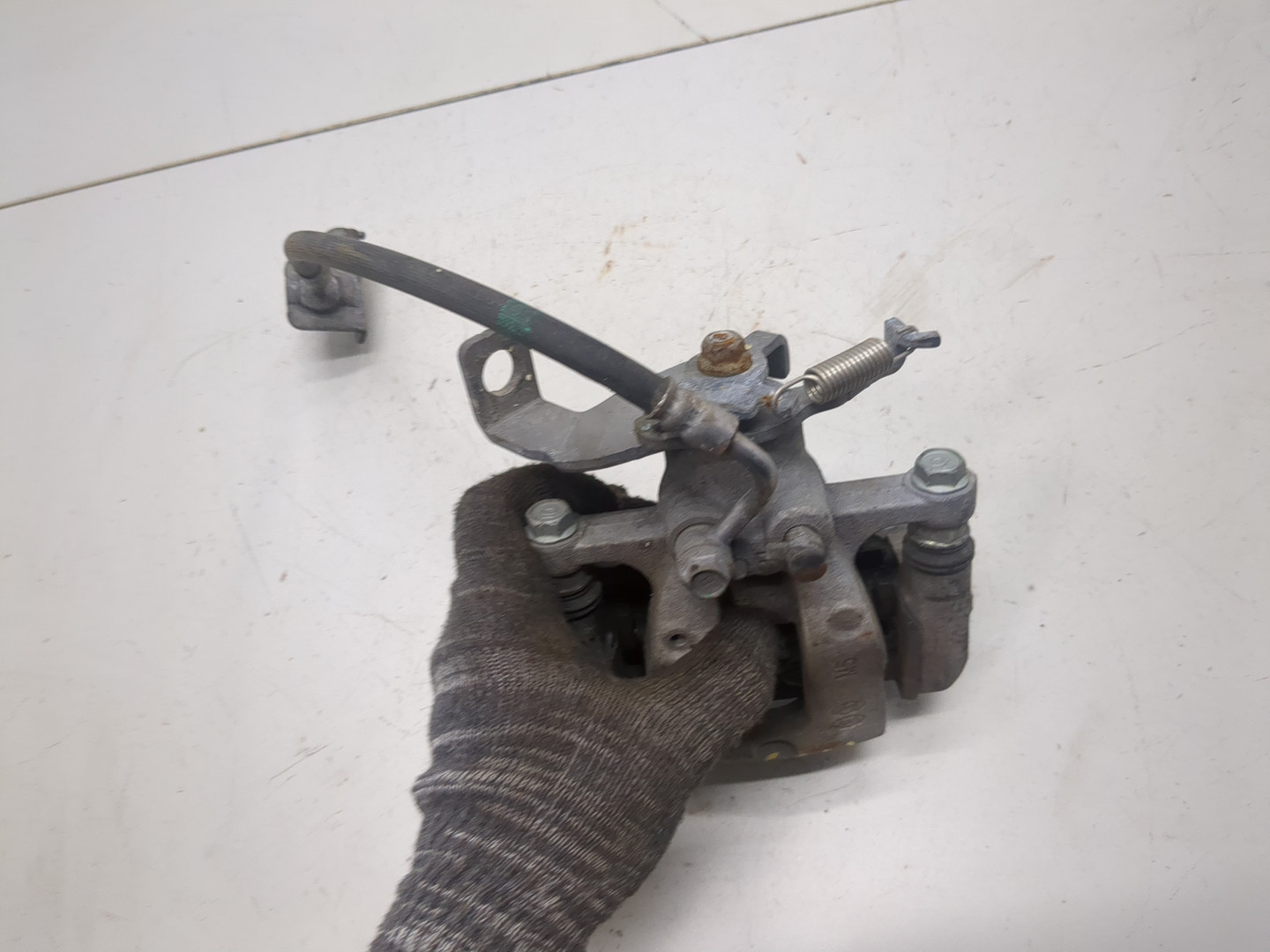 Суппорт задний правый