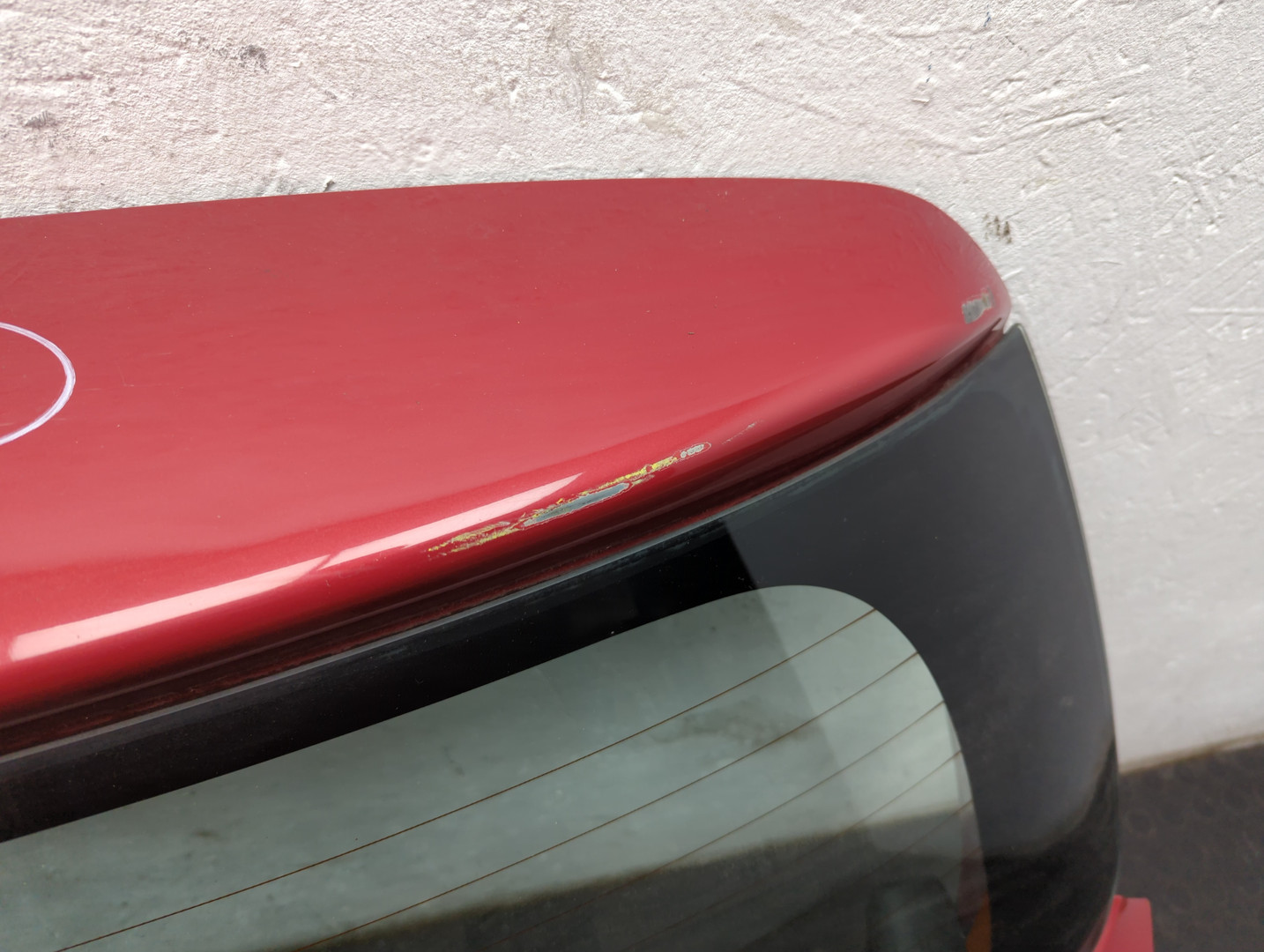 Дверь багажника