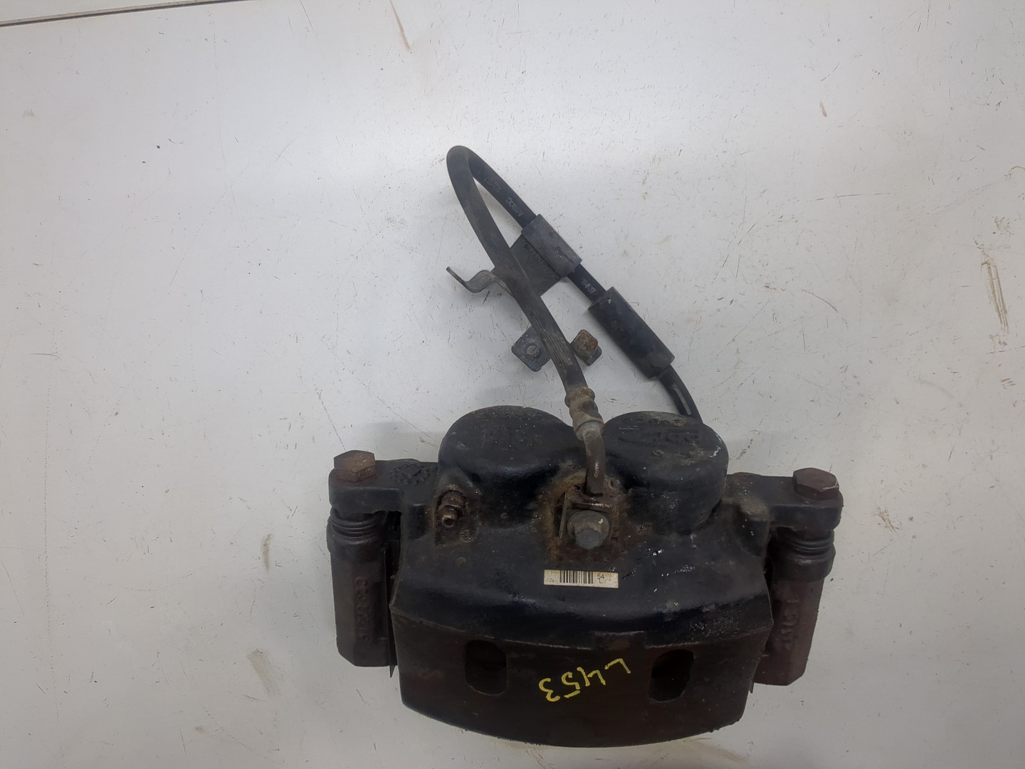 Суппорт передний левый