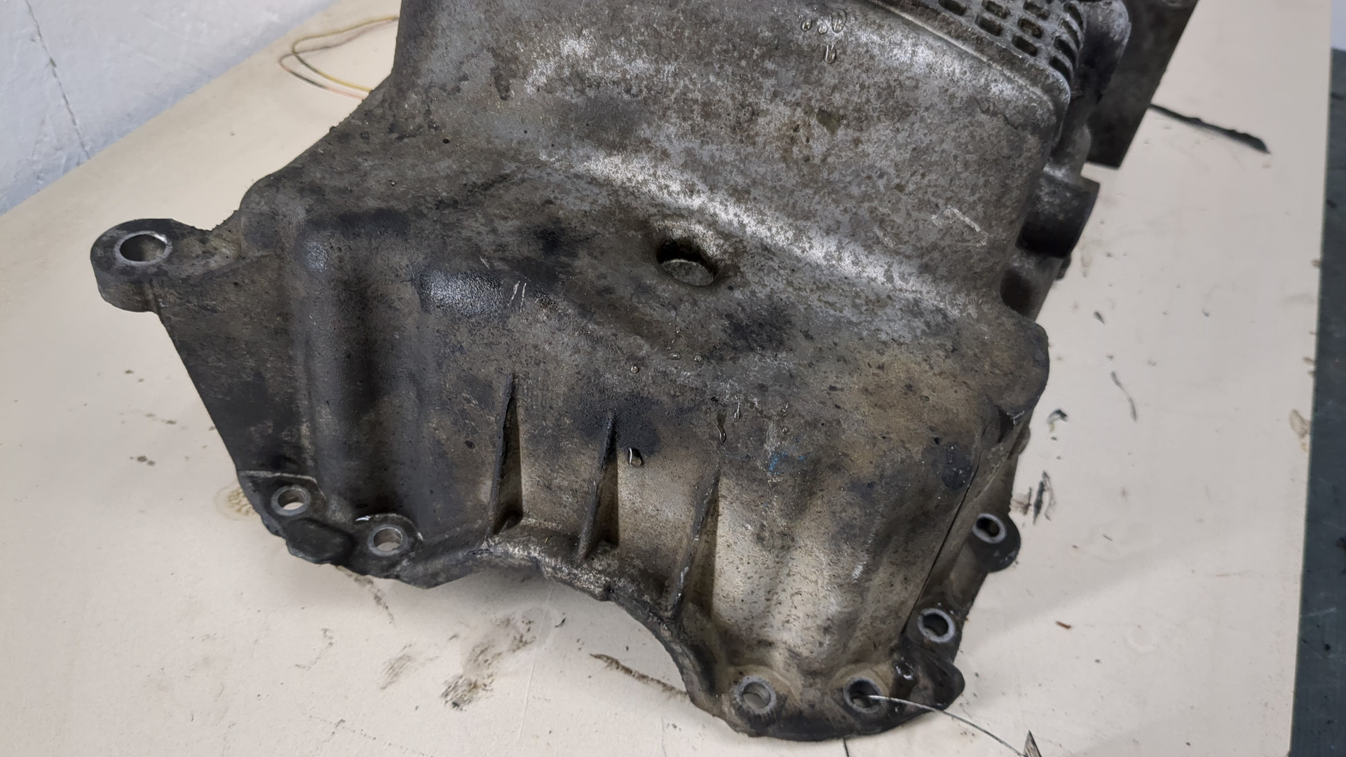 Поддон масляный двигателя (картер)