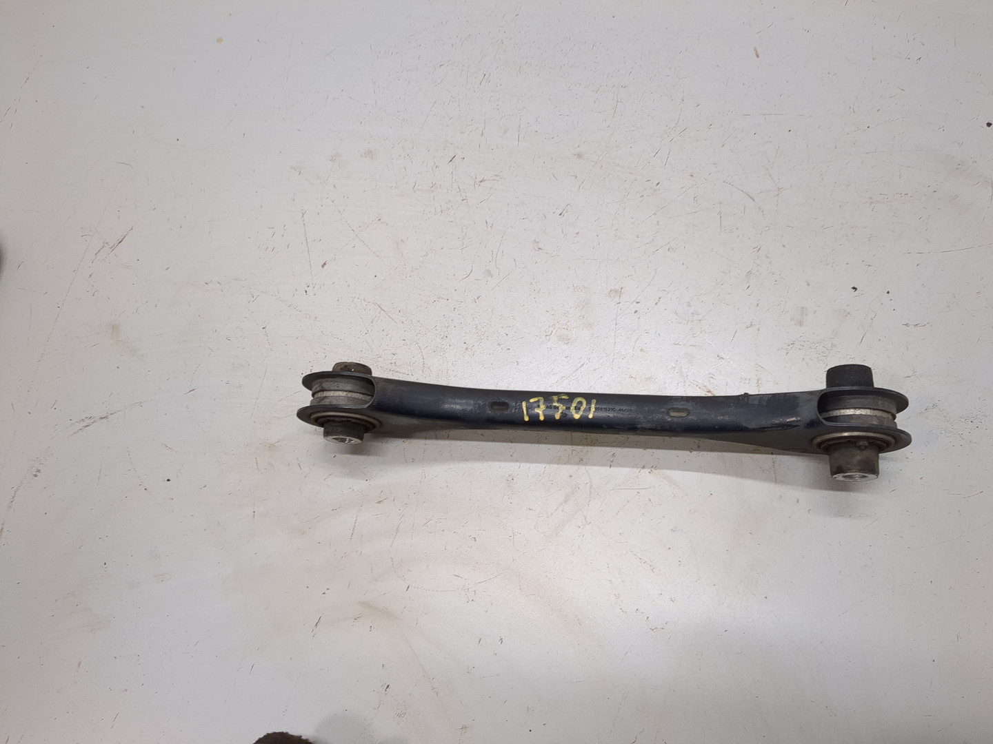 Рычаг задний