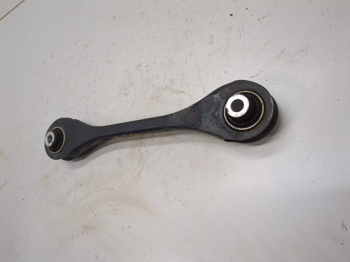 Рычаг задний