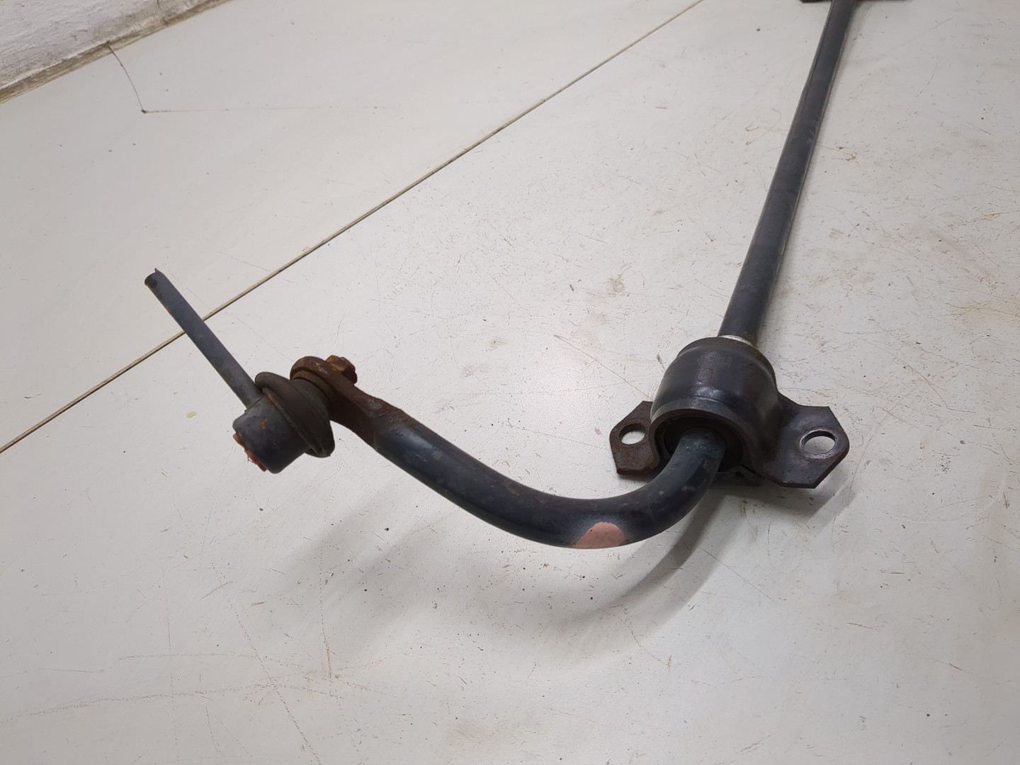 Стабилизатор задний