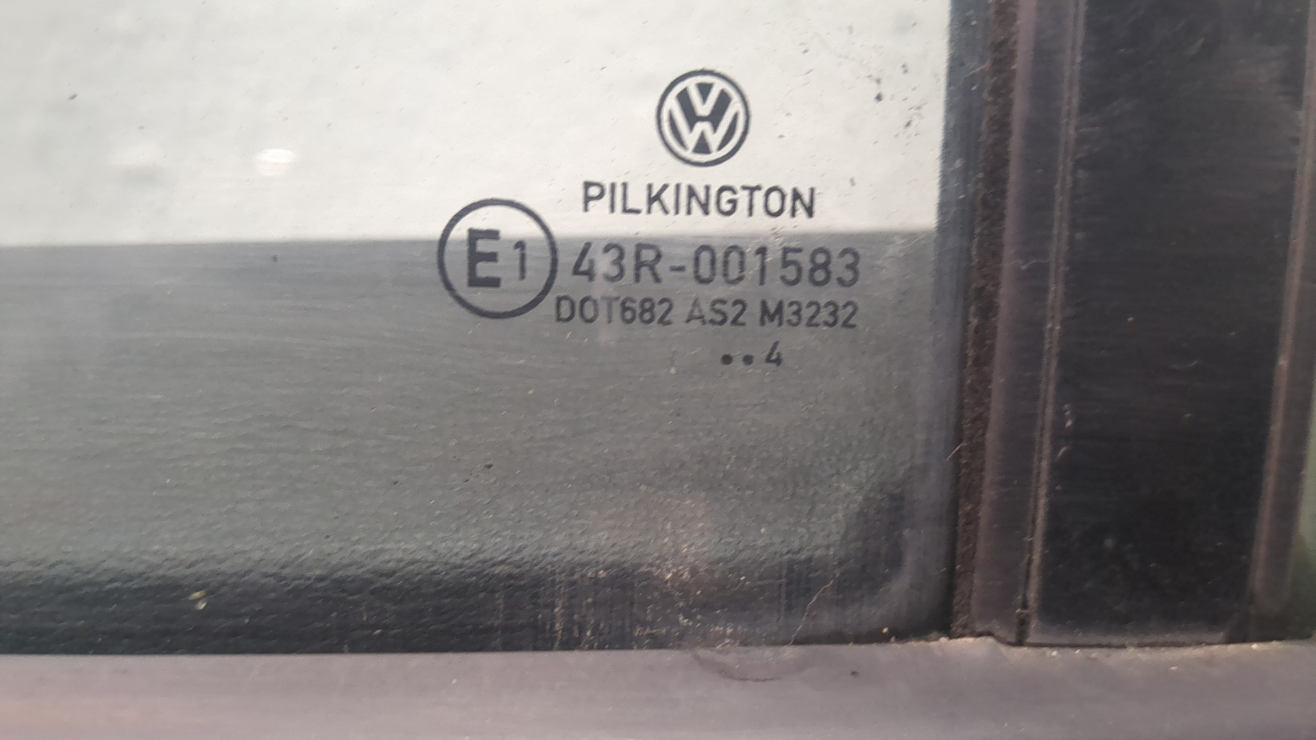 Дверь задняя левая