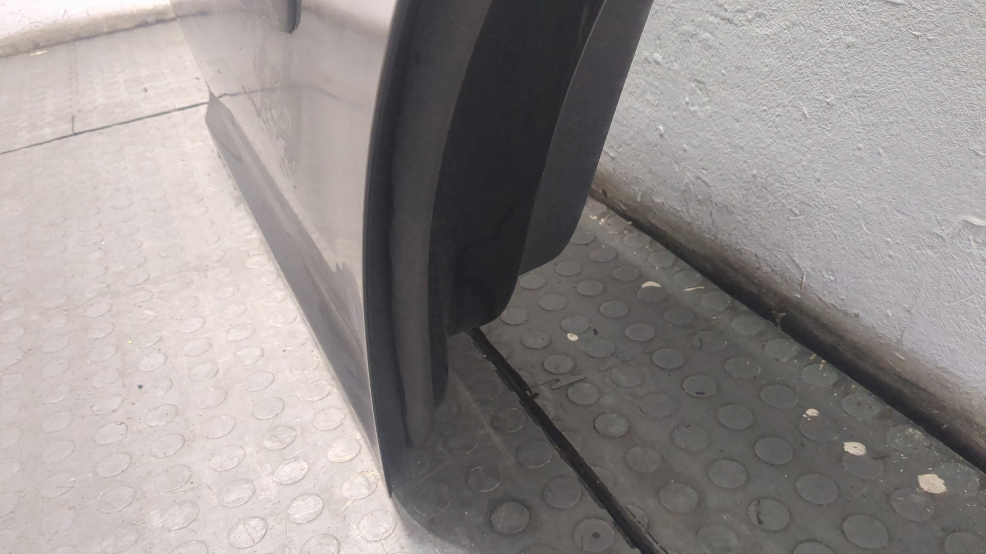 Дверь задняя левая