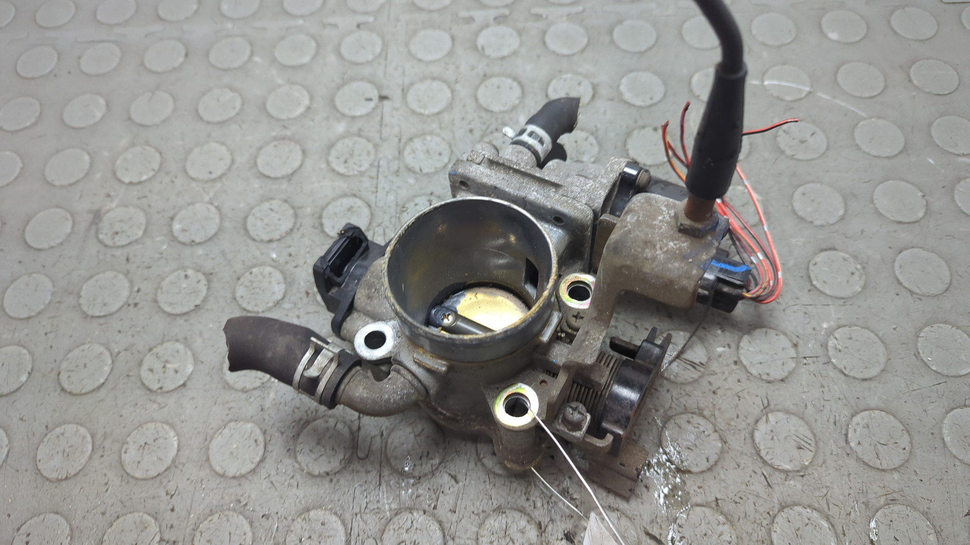 Заслонка дроссельная электрическая