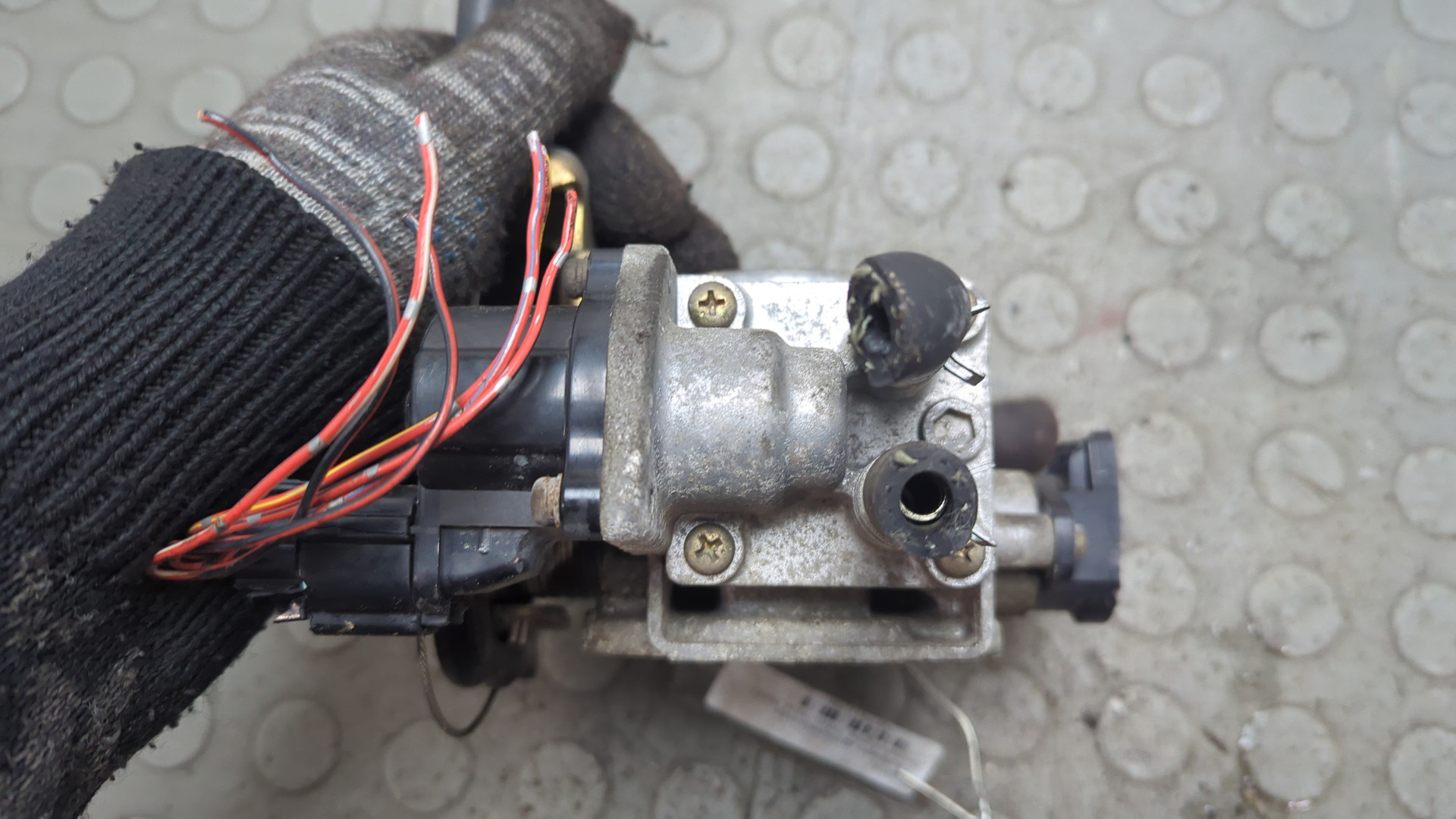 Заслонка дроссельная электрическая