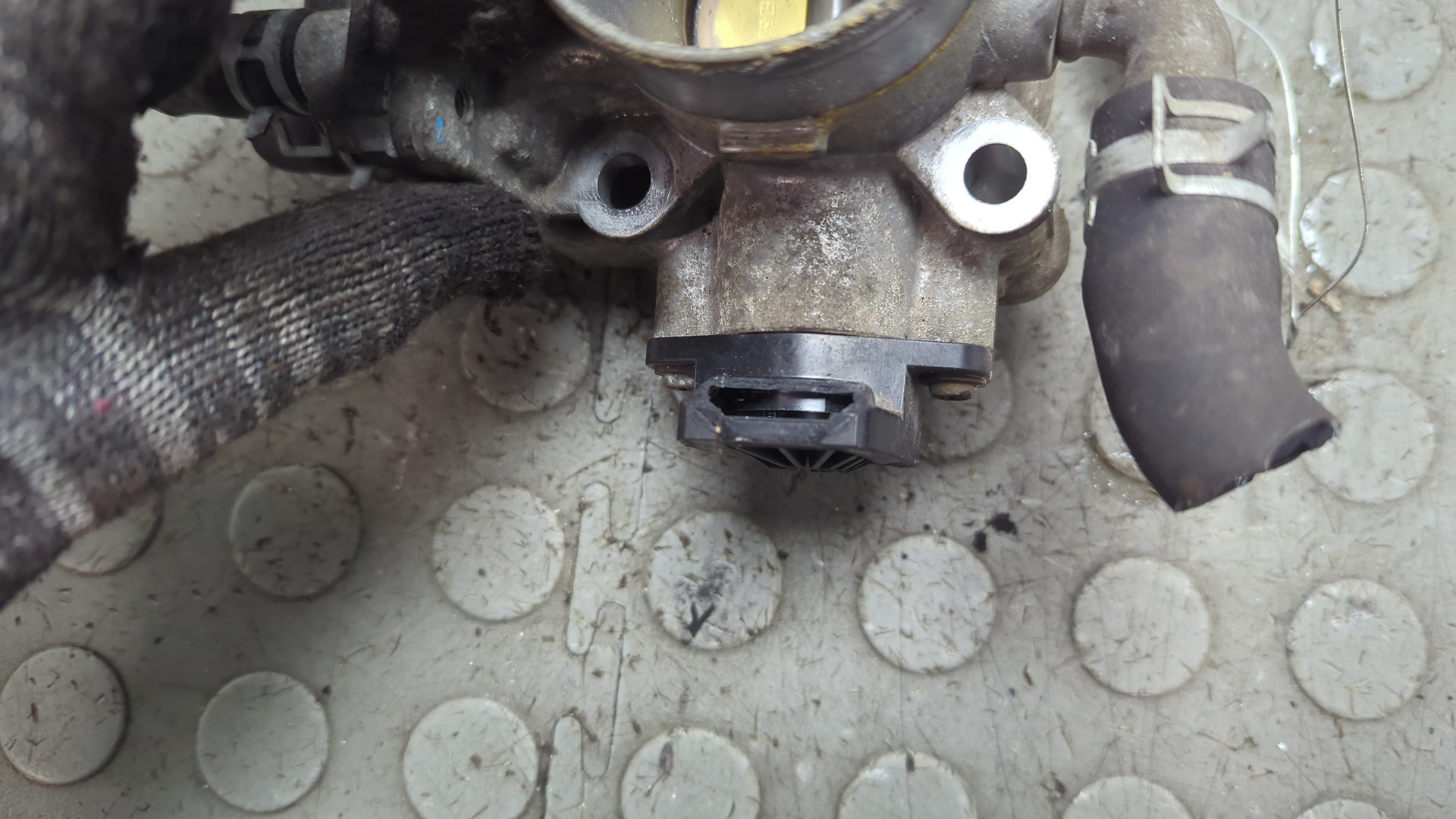 Заслонка дроссельная электрическая