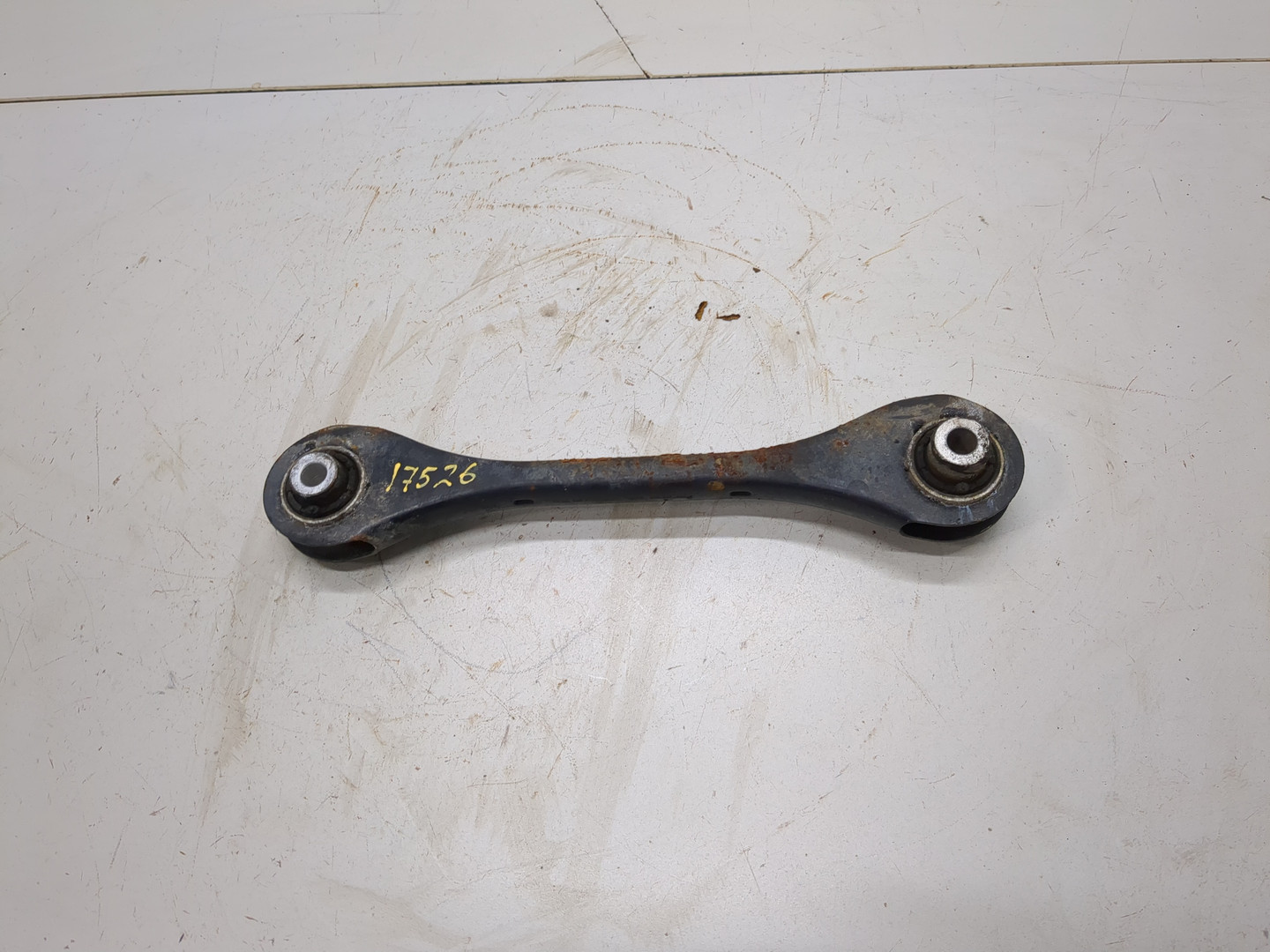 Рычаг задний