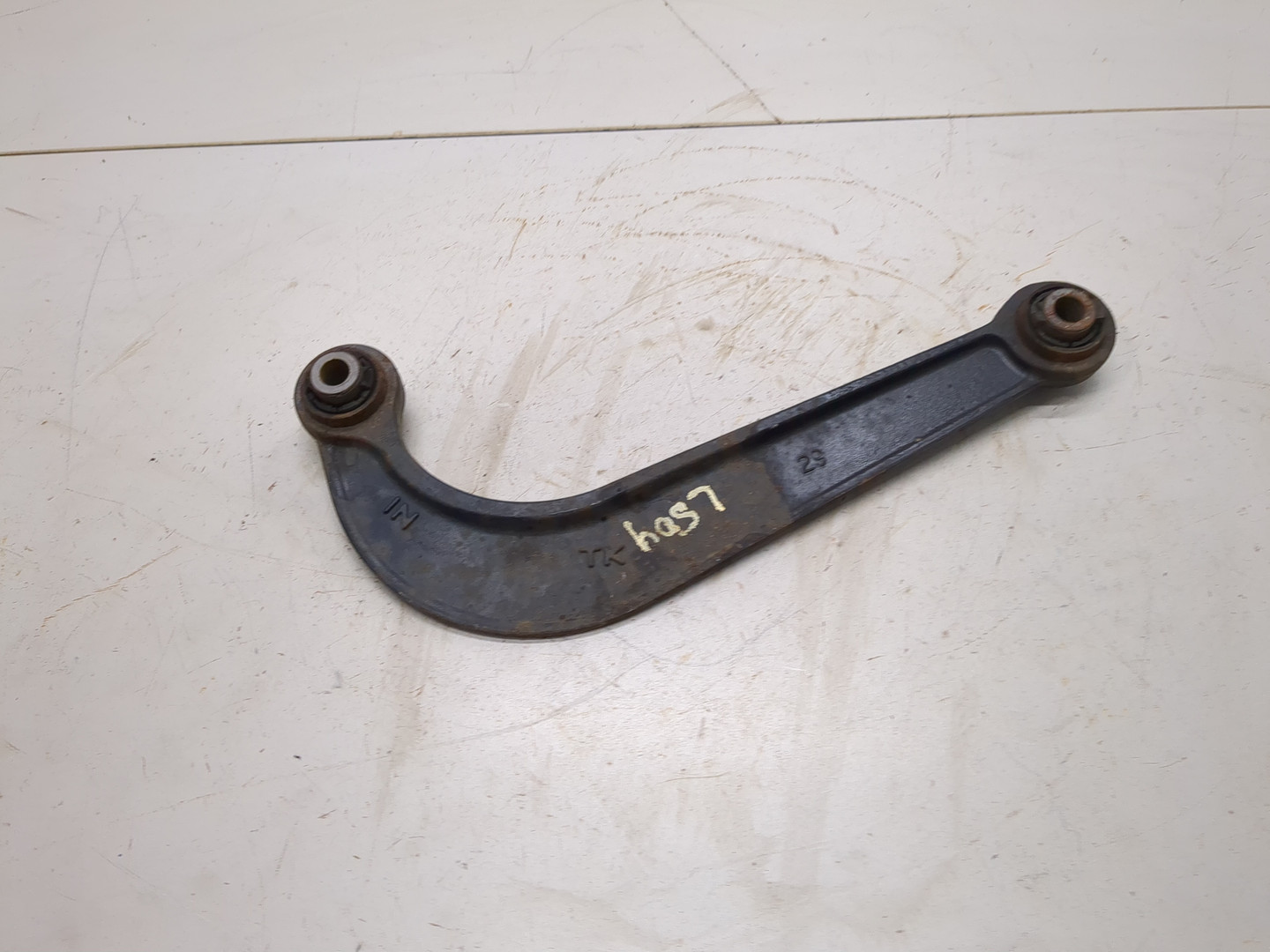 Рычаг задний