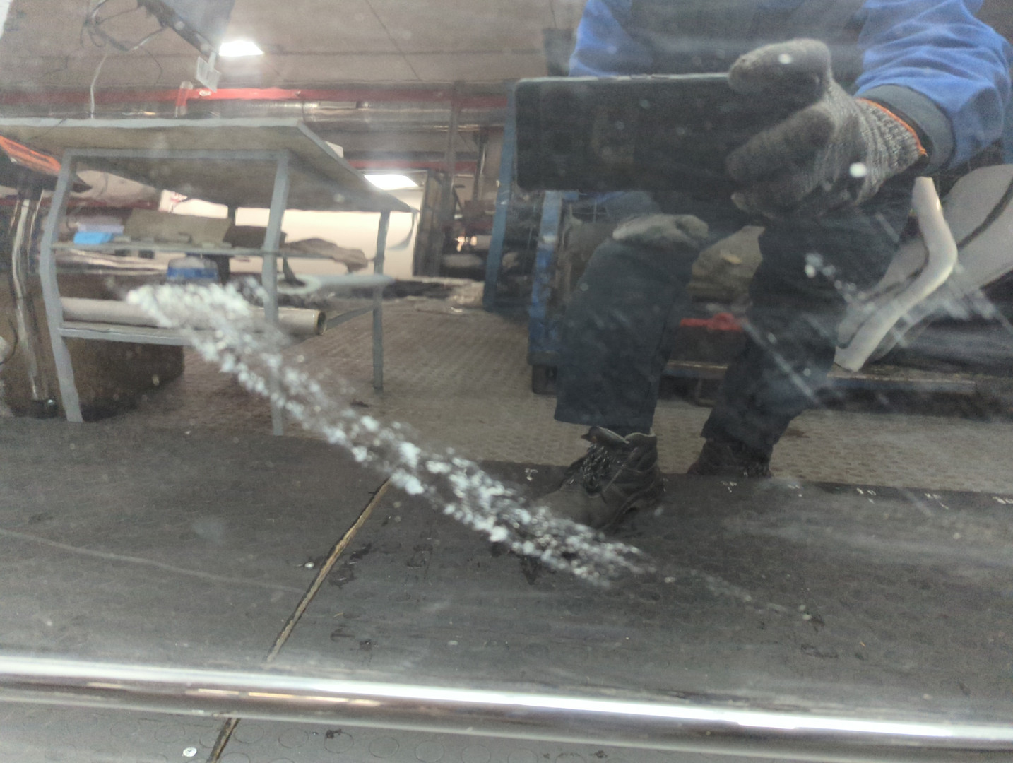 Дверь передняя левая