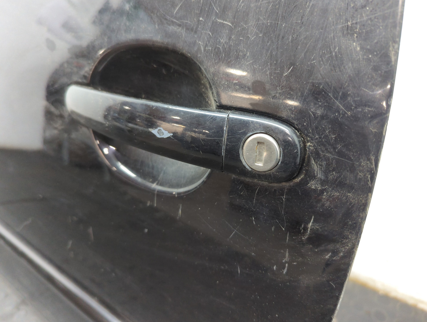 Дверь передняя левая