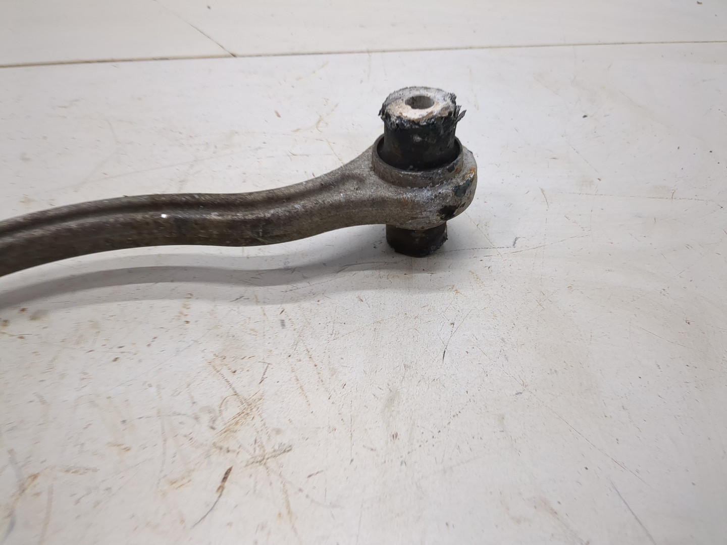 Рычаг задний