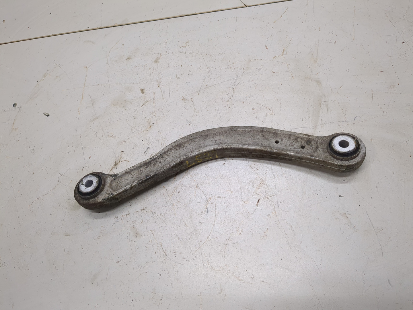 Рычаг задний