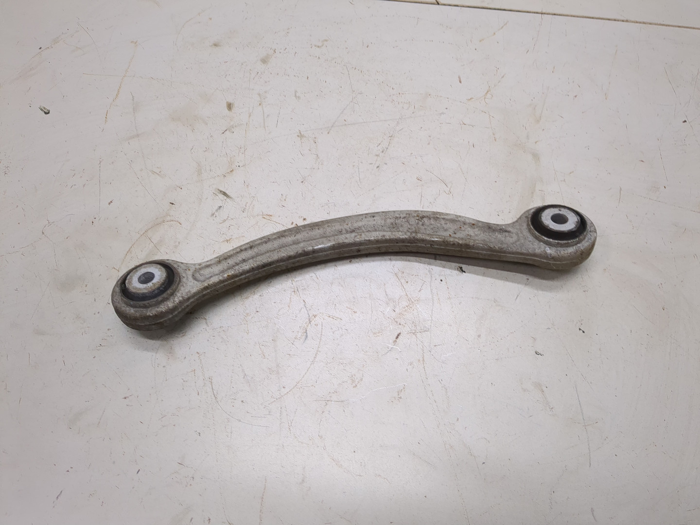 Рычаг задний