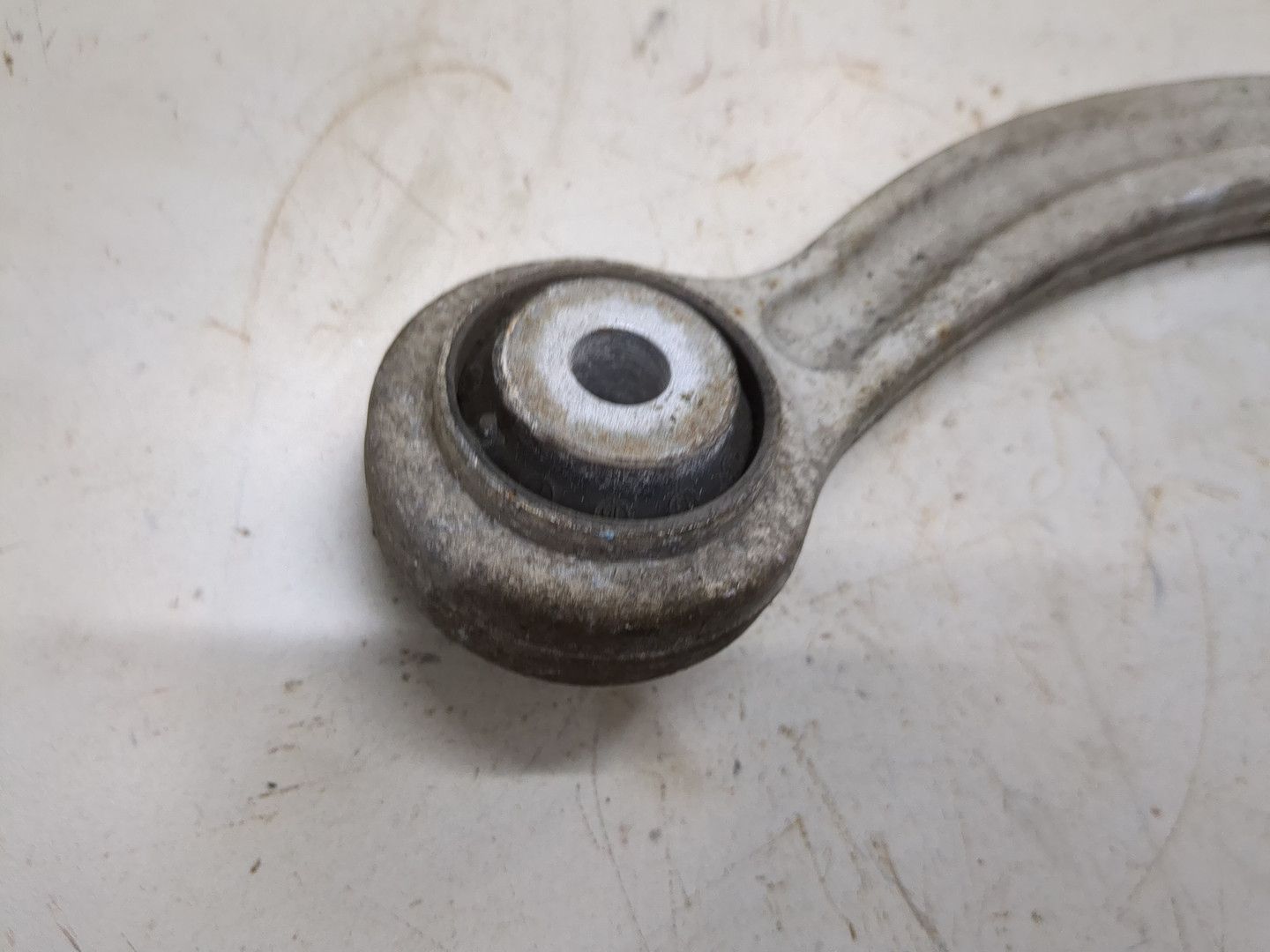 Рычаг задний